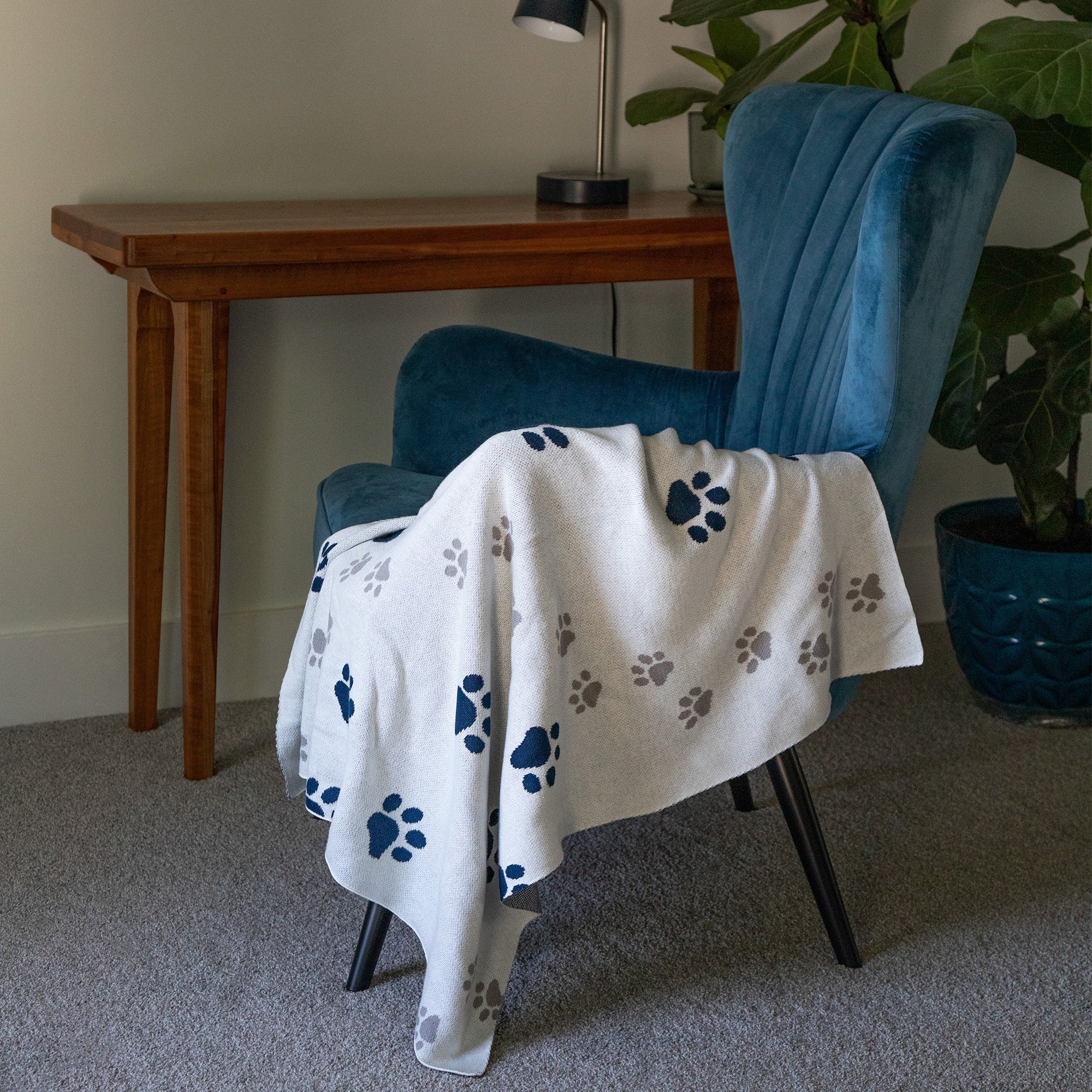 Paw Print Cotton Knit Throw - Image 7