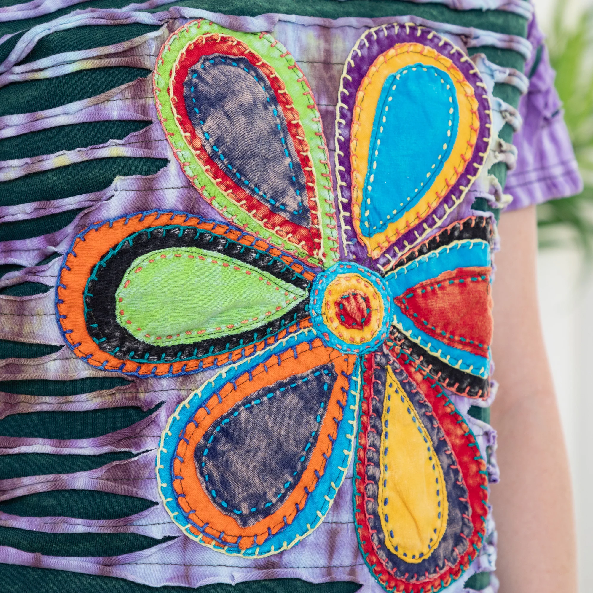 Daisy Razor Cut Short Sleeve Tee - Image 2