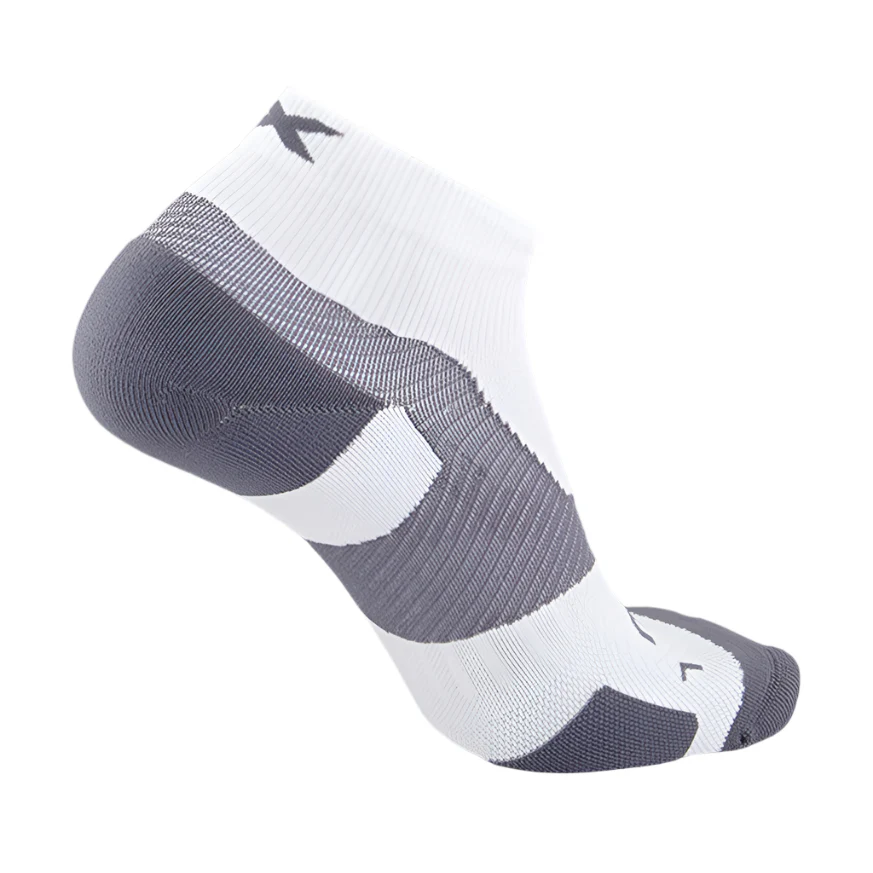 2XU Vectr Light Cushion 1/4 Crew Socks - Image 5
