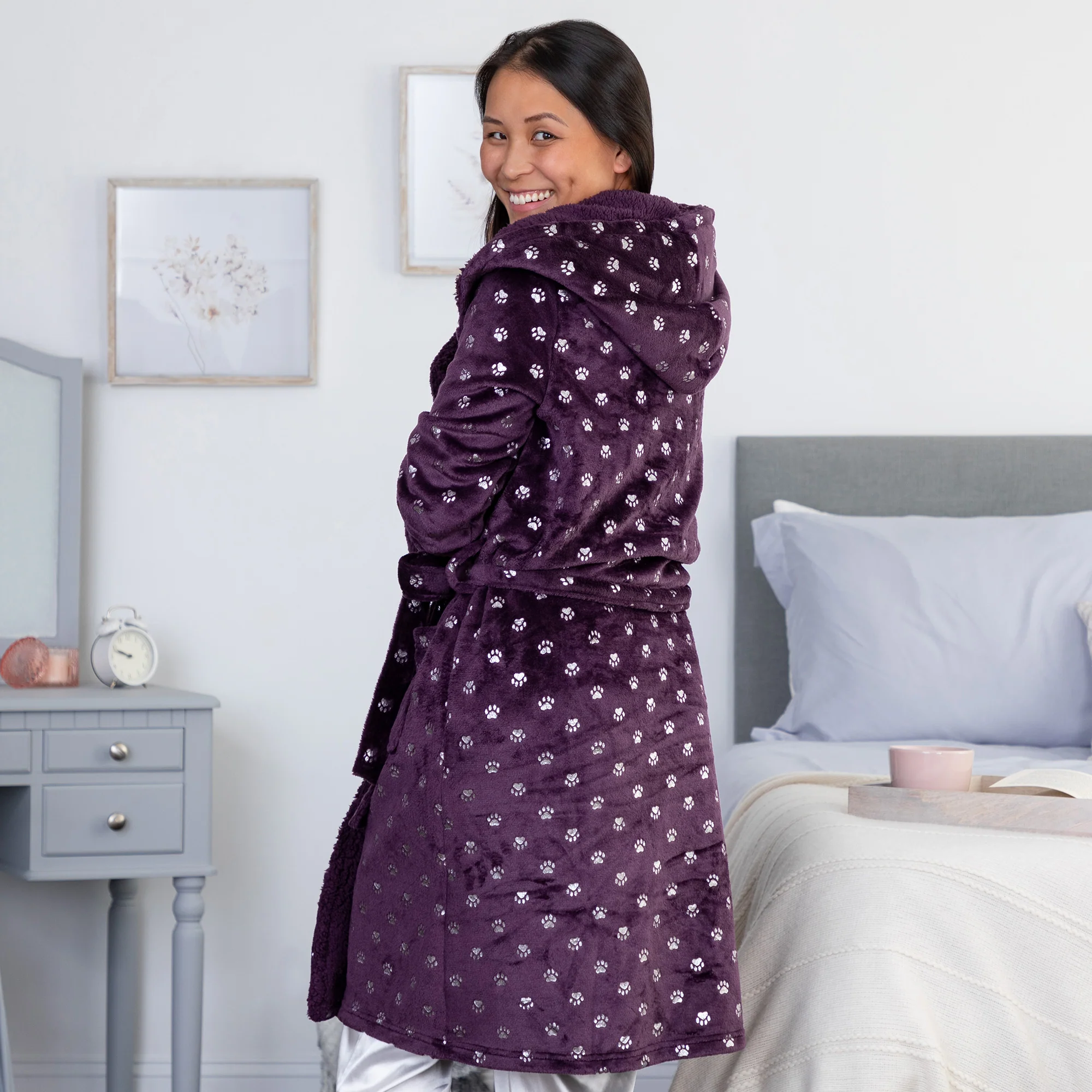 Regal Paws Hooded Robe - Image 8