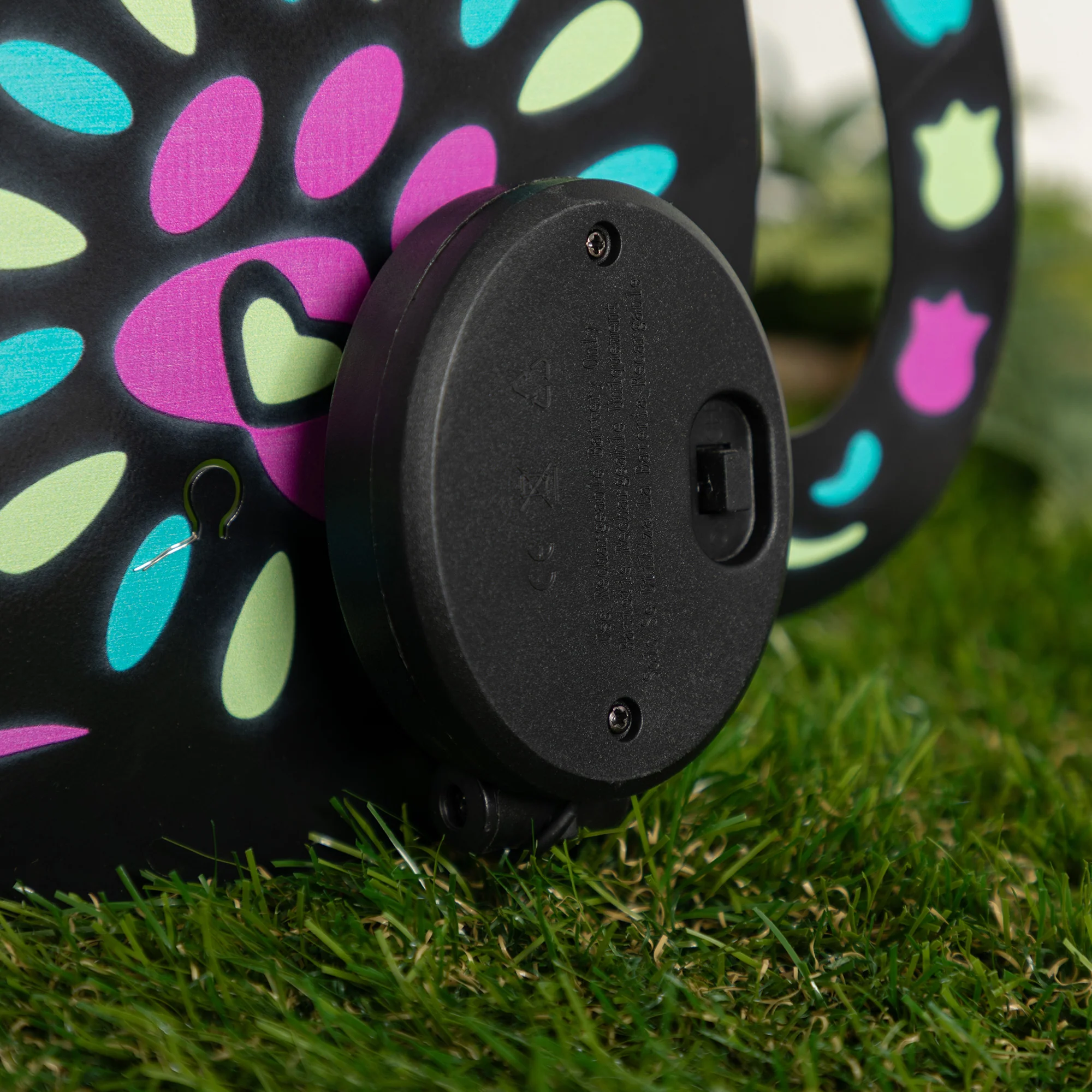 Garden Paws Solar Garden Stake - Image 10