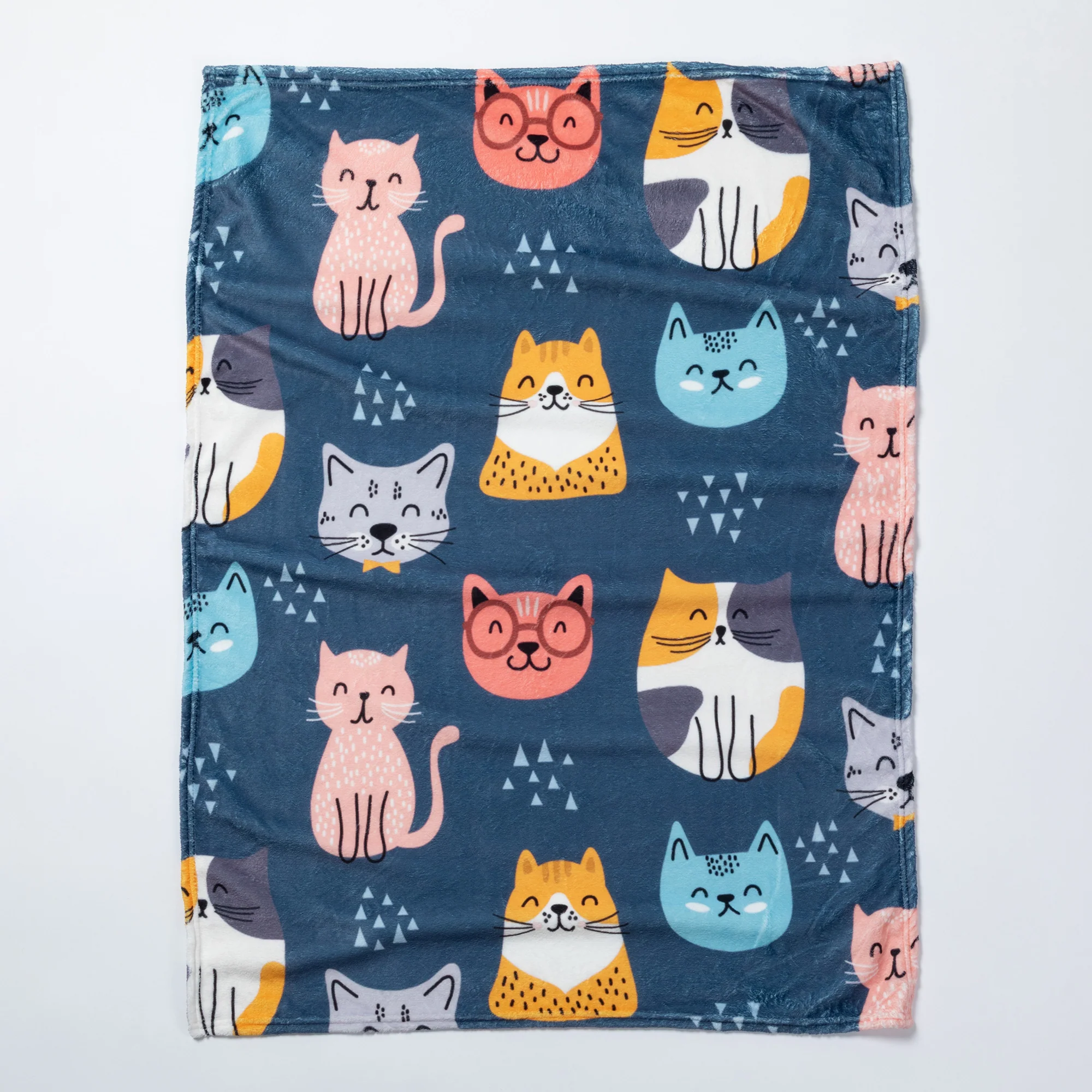 Soft & Cozy Furry Friends Pet Blanket - Image 16