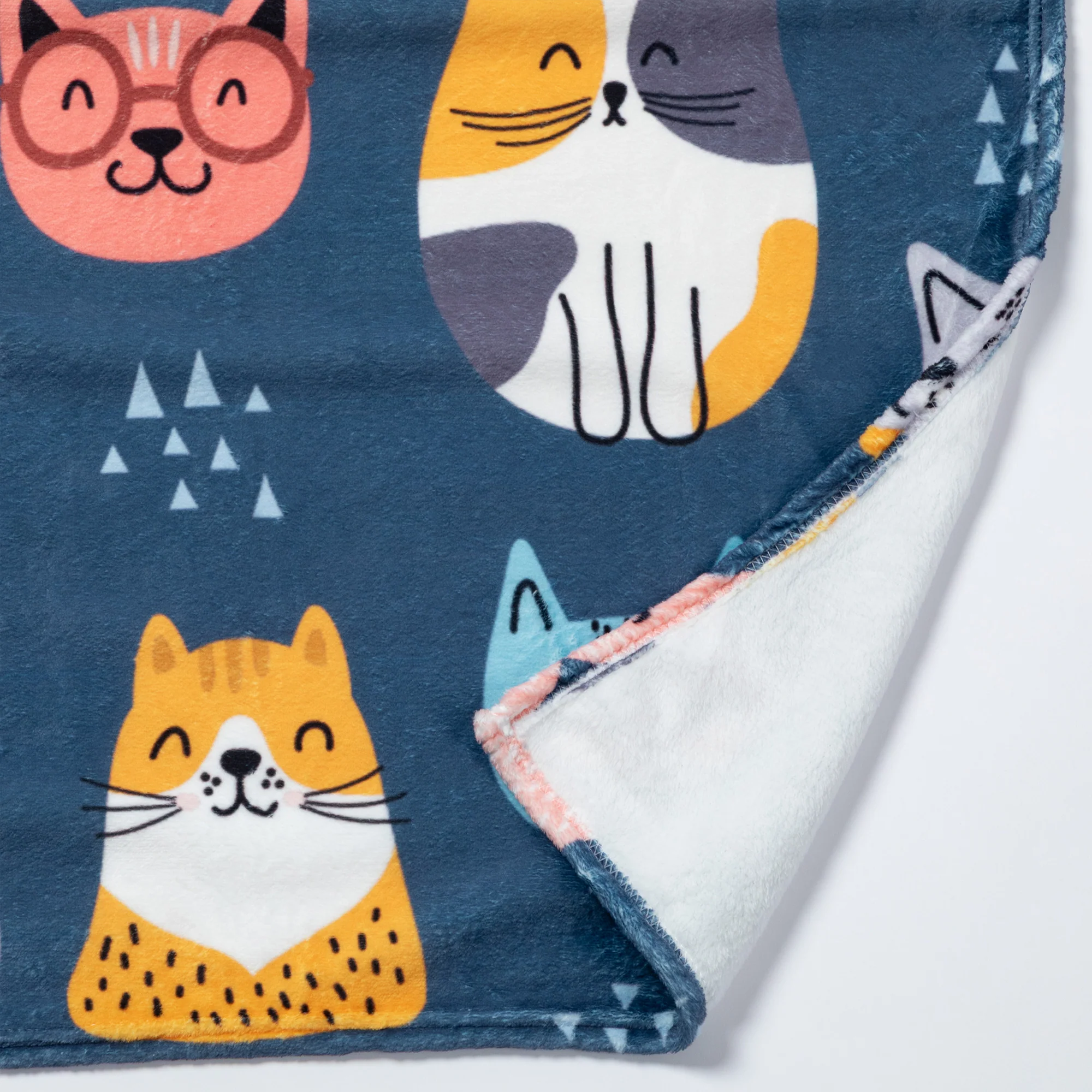 Soft & Cozy Furry Friends Pet Blanket - Image 19