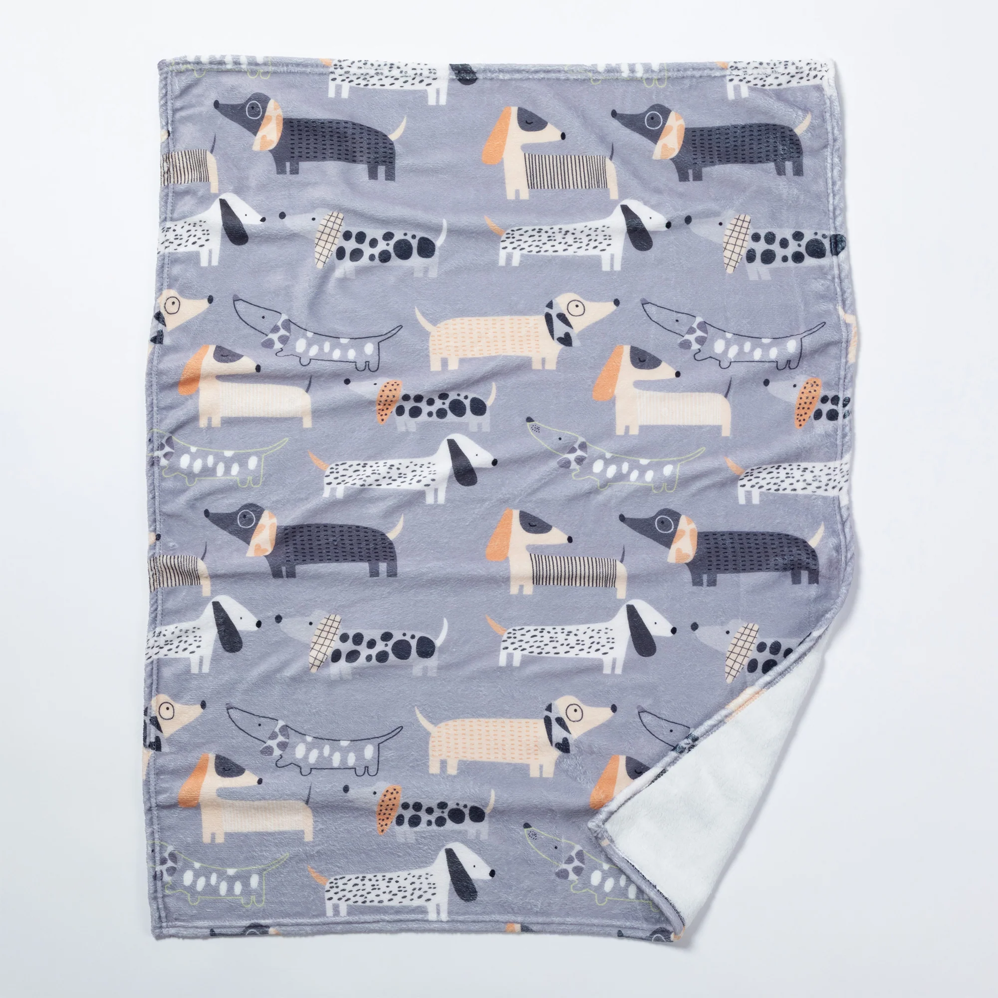 Soft & Cozy Furry Friends Pet Blanket - Image 5
