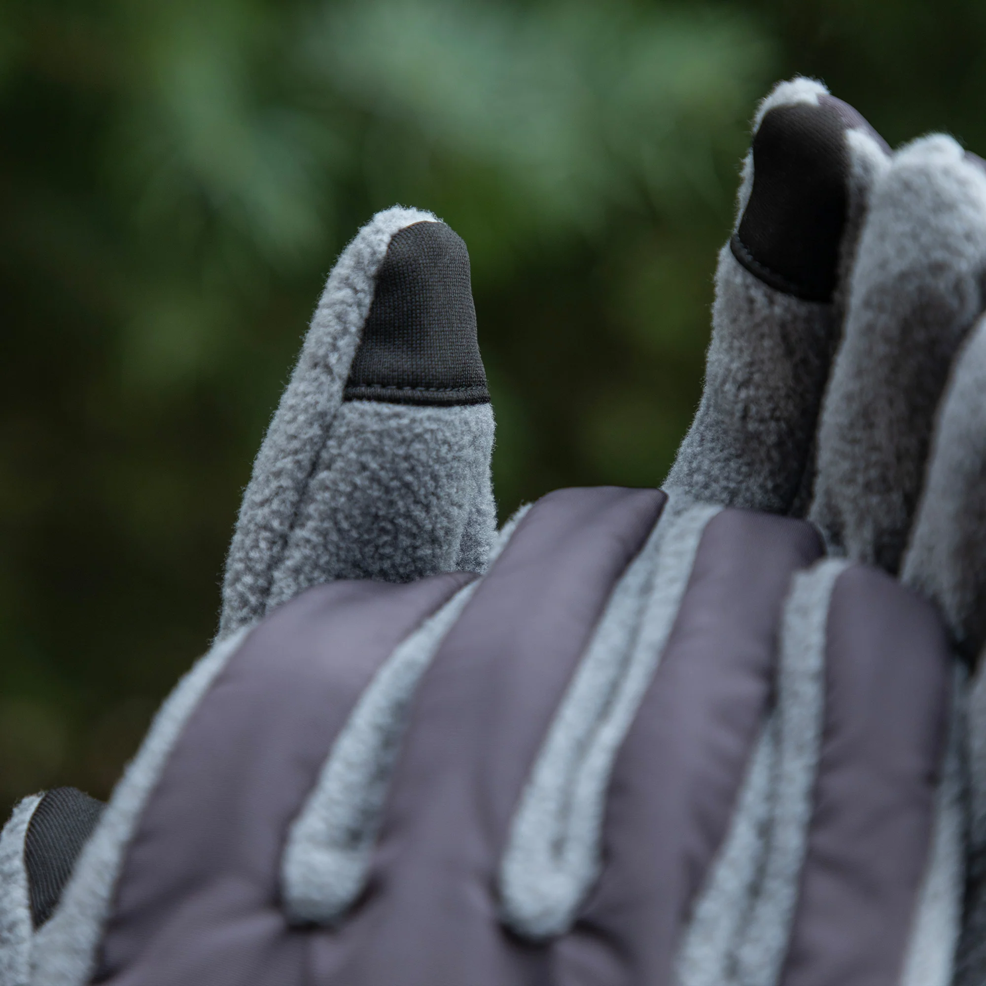 Walking Paws Polar Fleece Touch Screen Gloves - Image 4