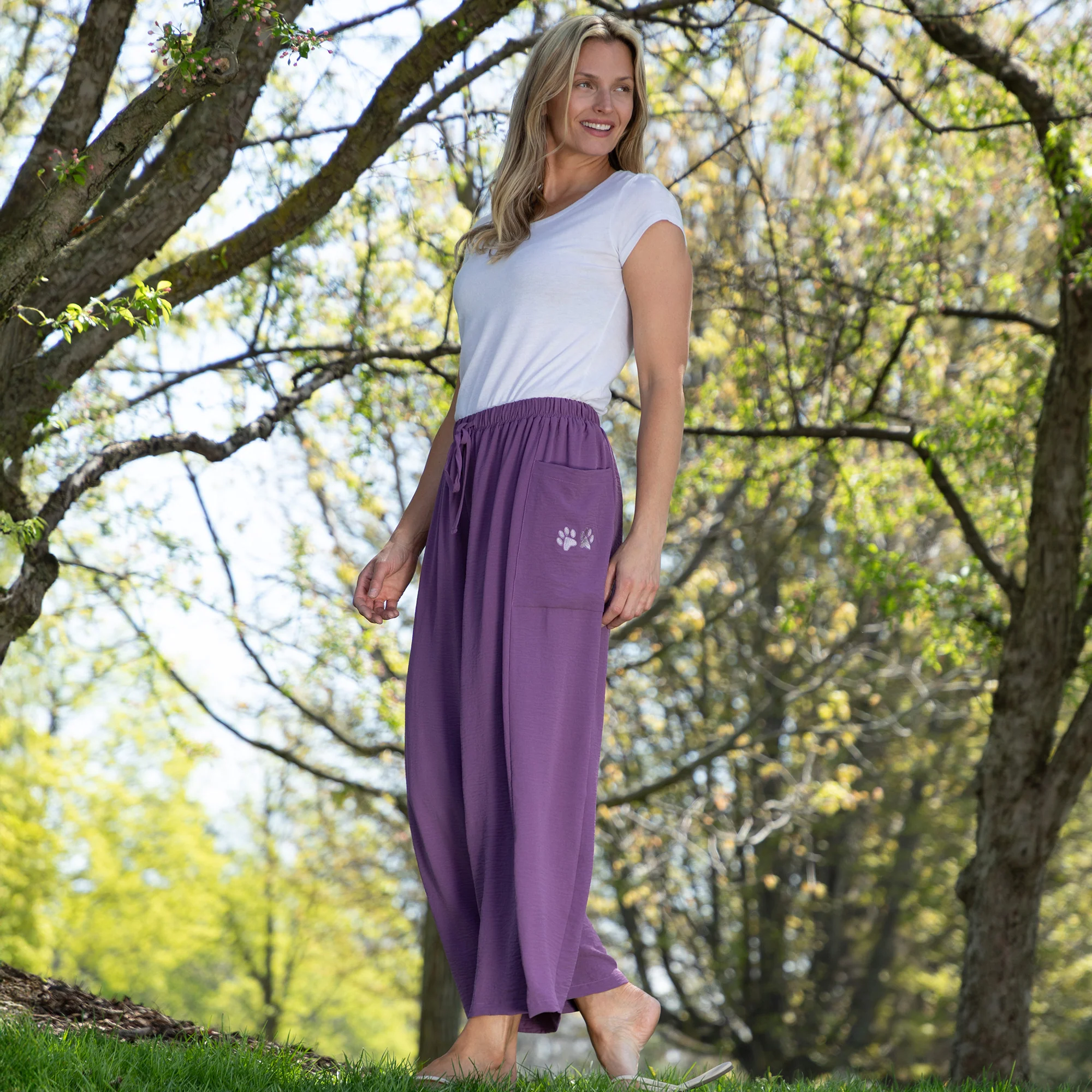 Paw Print Relaxed Lightweight Wide Leg Pants with Pockets - Image 21