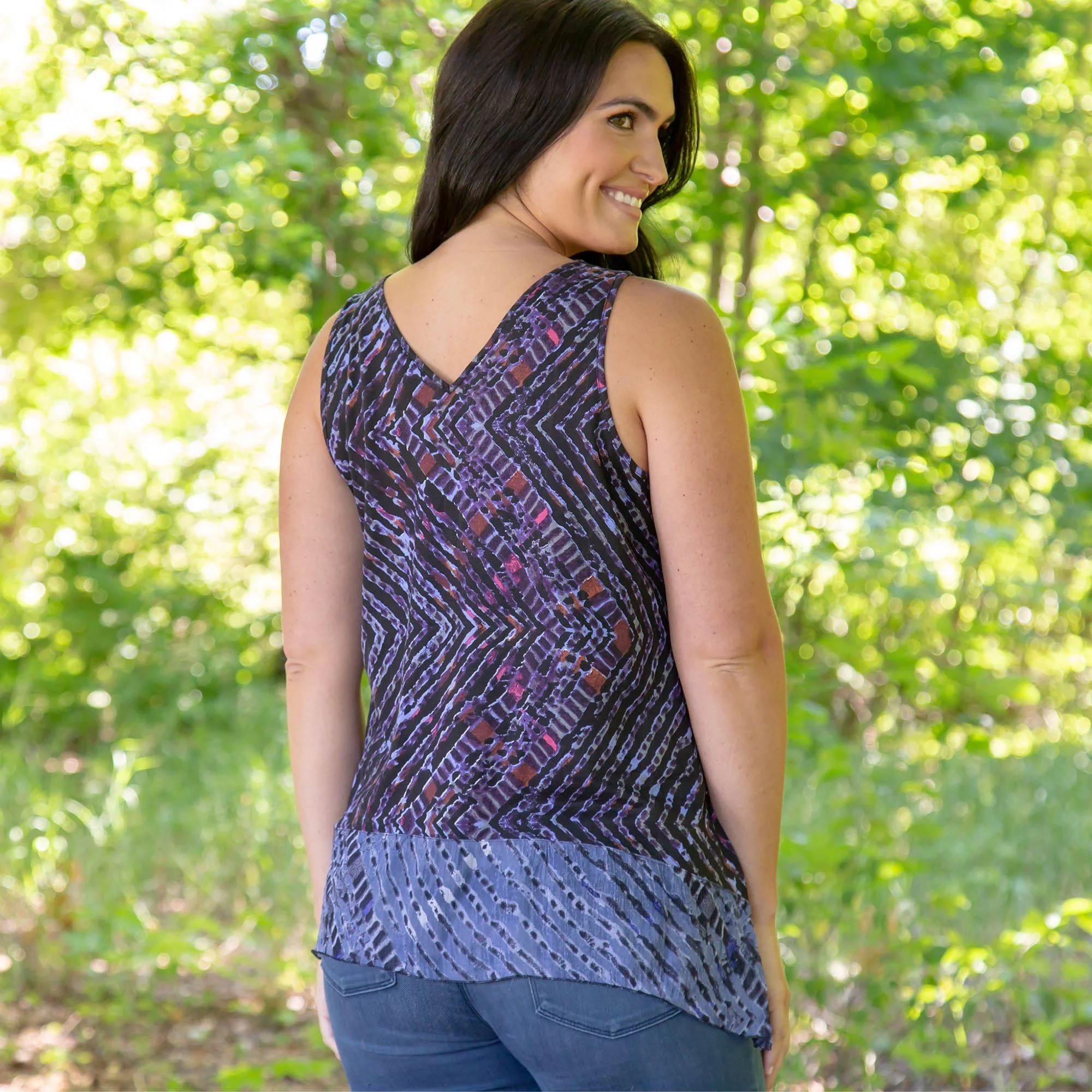 Blurred Lines Sleeveless Tunic - Image 3