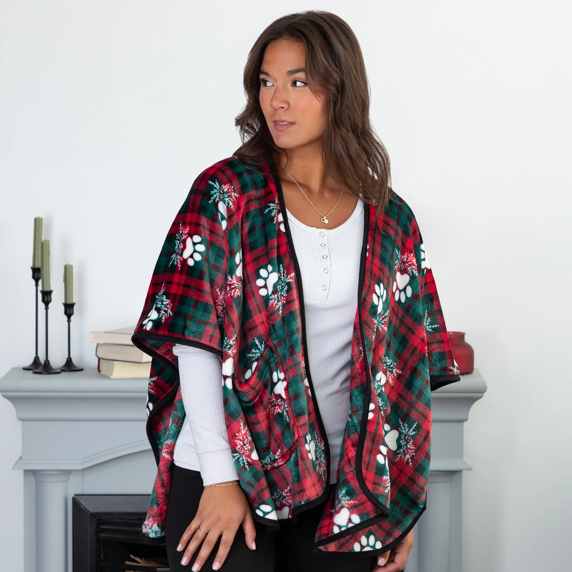 Super Cozy&trade; Paw Print Pocket Shawl - Image 26