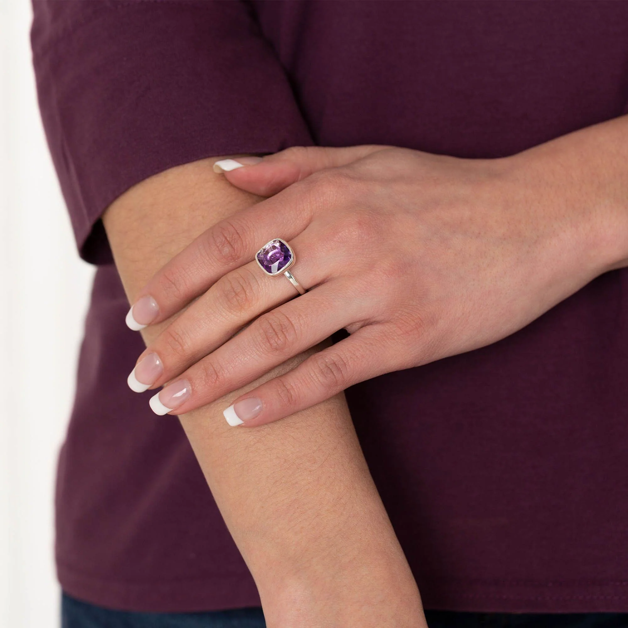 Classic Cut Sterling & Amethyst Ring - Image 4
