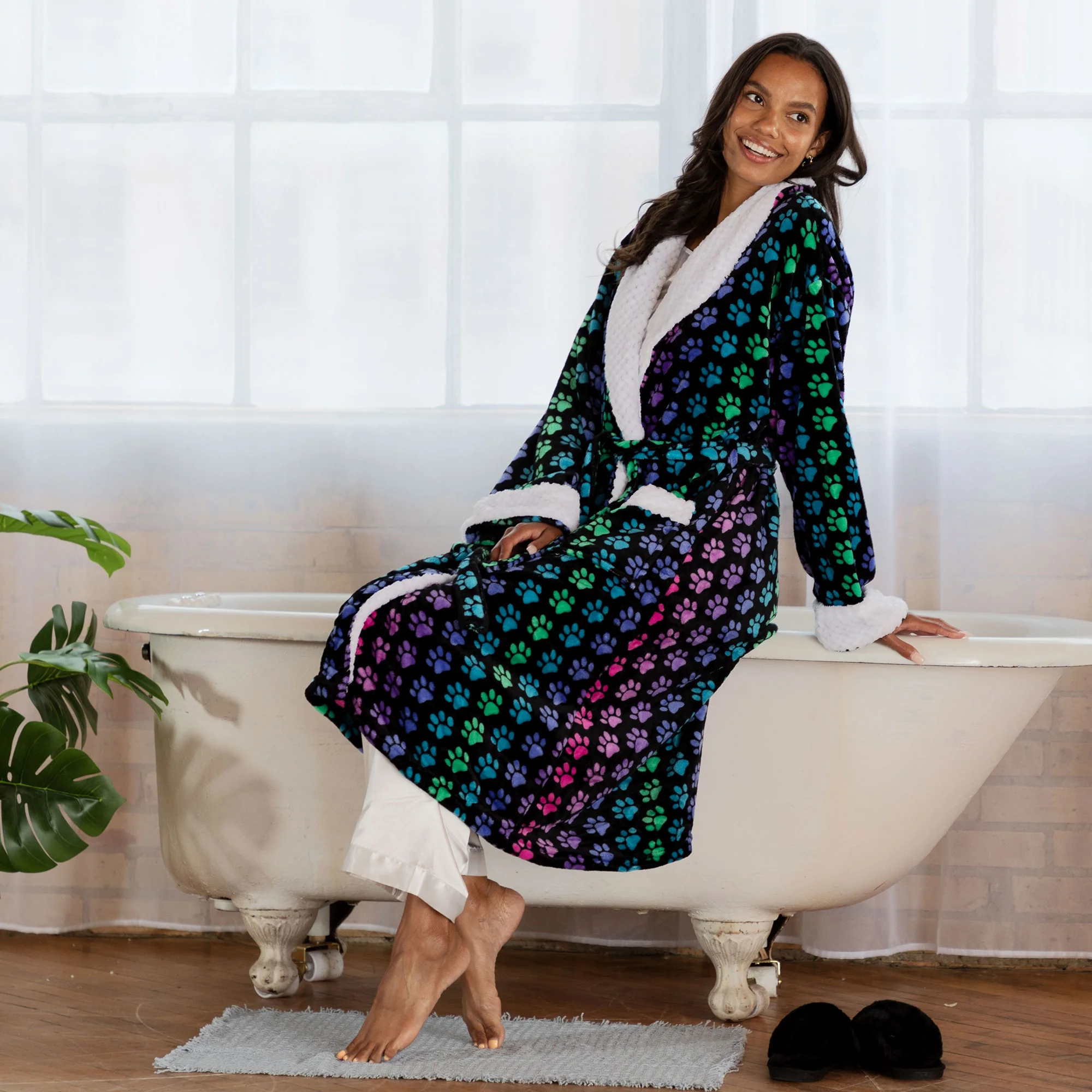 Super Cozy&trade; Rainbow Paws Bathrobe - Image 4