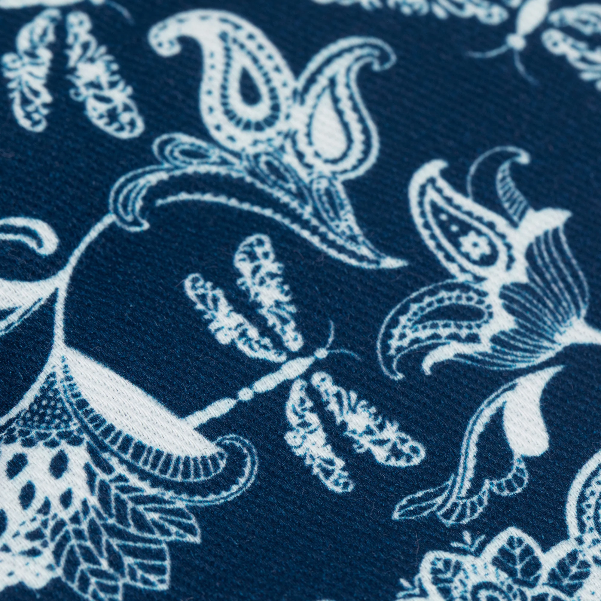 Distinctly Designed Oven Mitts - Set of 2 - Image 3