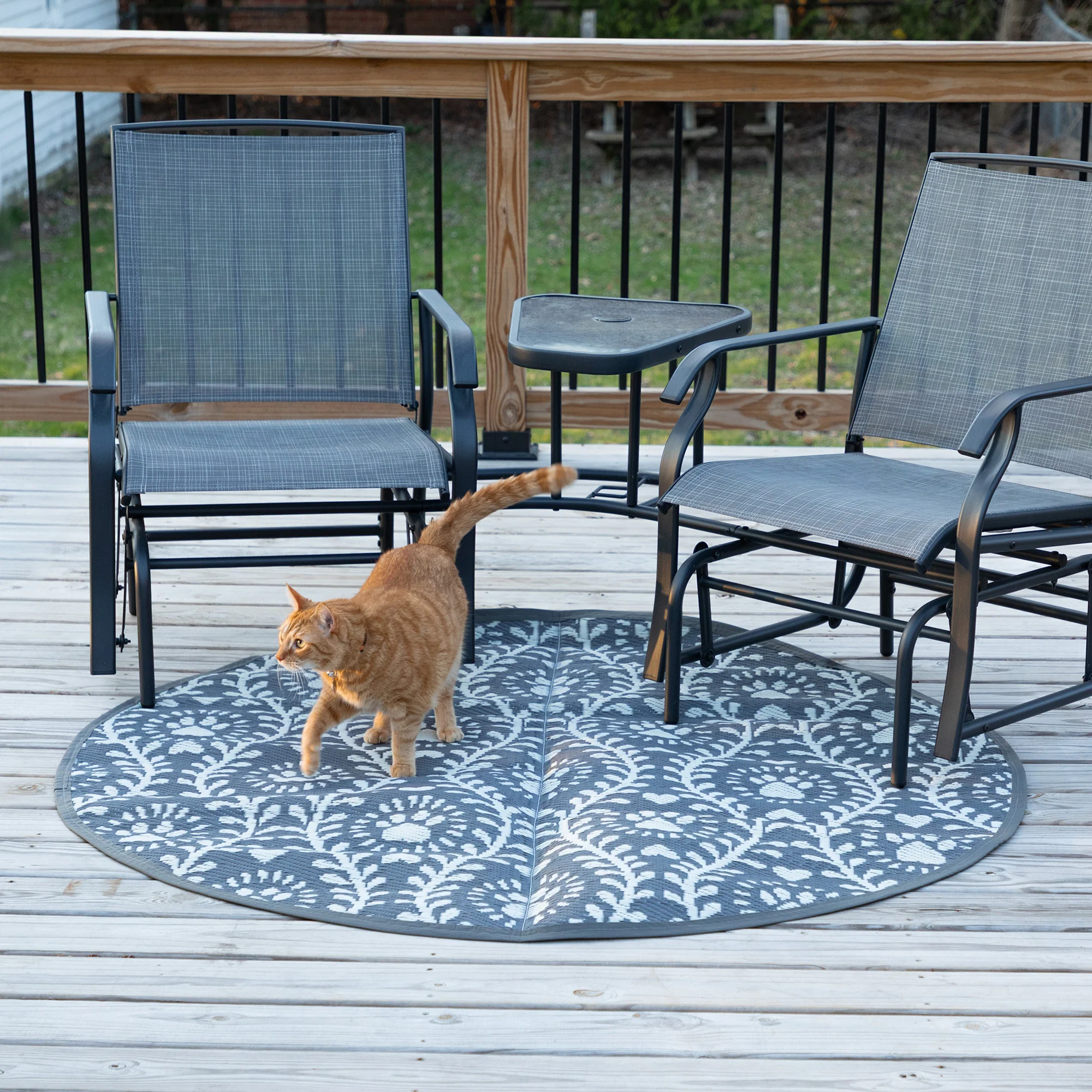 Paw Print Outdoor Reversible Patio Rug - Image 14