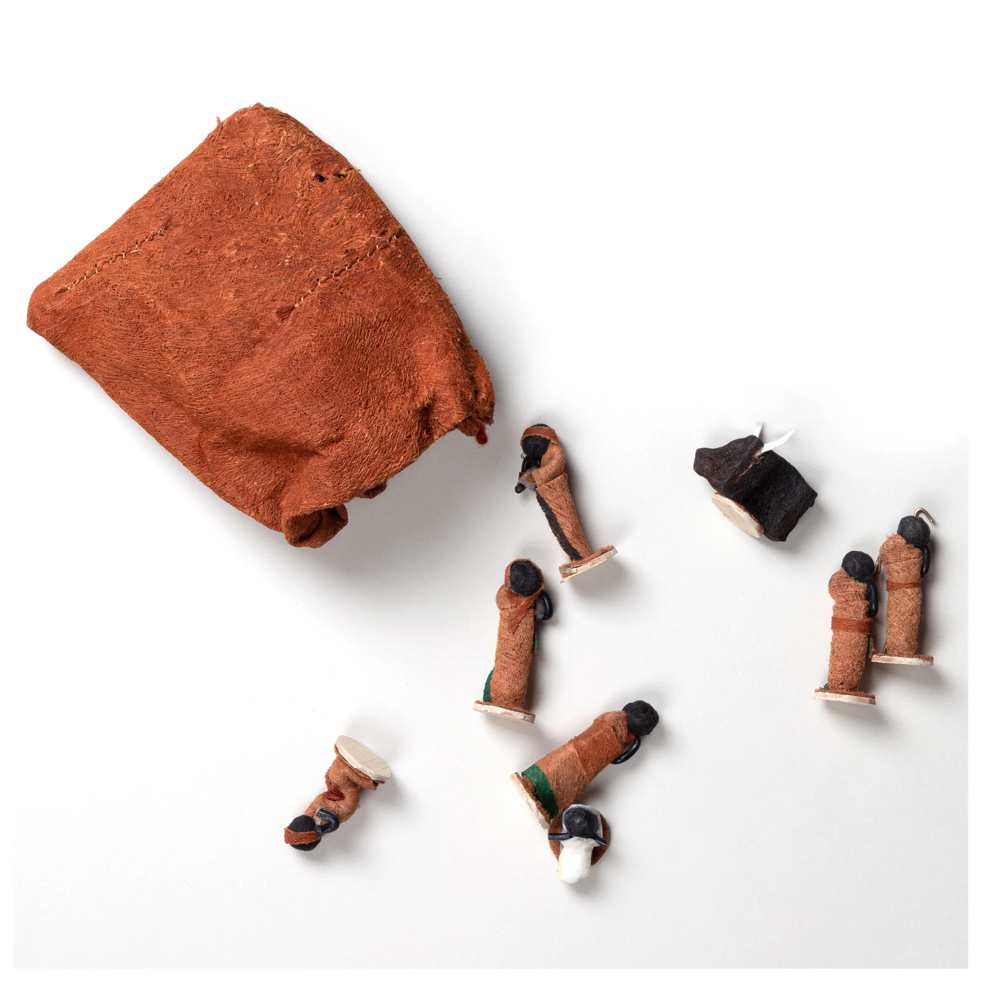 Bark Cloth Figurine Nativity Set with Bag - Image 4