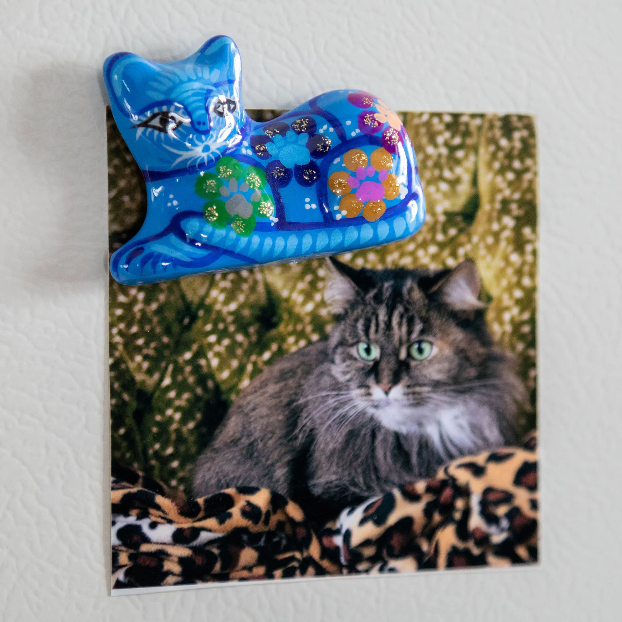 Hand-Painted Ceramic Cat Magnet - Image 2