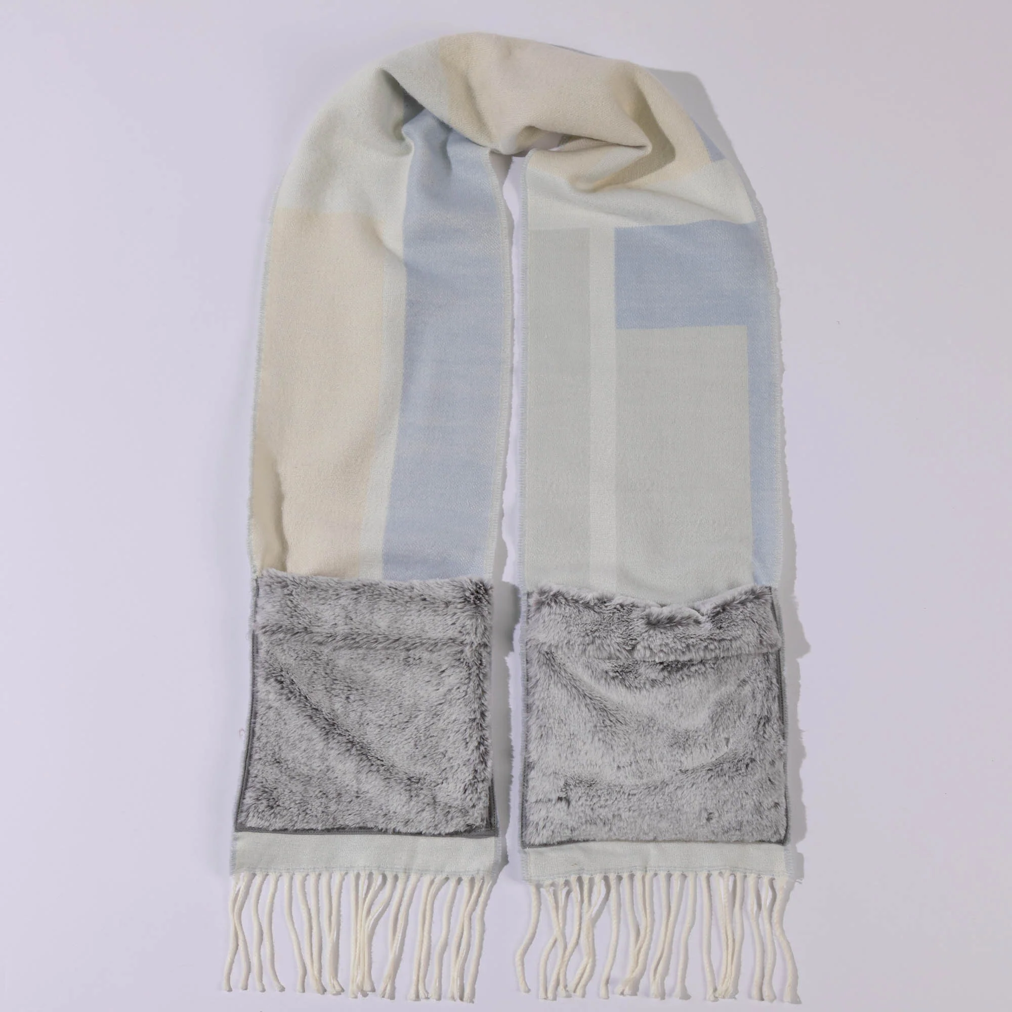 Geometric Print Pocket Scarf - Image 4
