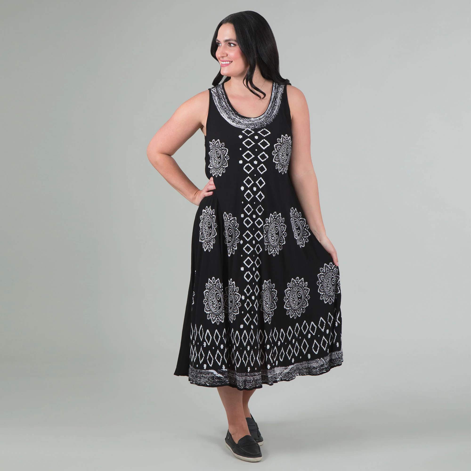 Black & White Print Sleeveless Midi Dress - Image 4