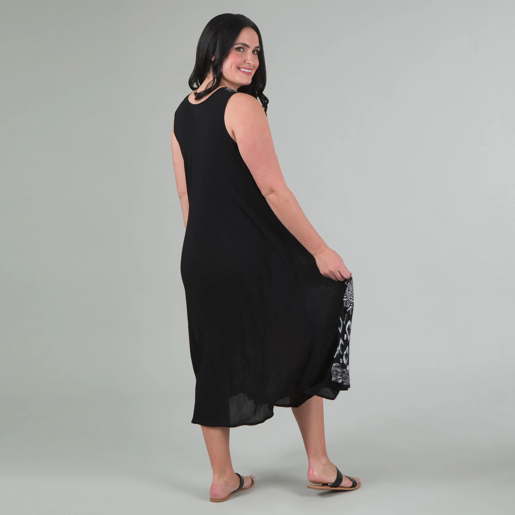 Black & White Print Sleeveless Midi Dress - Image 7