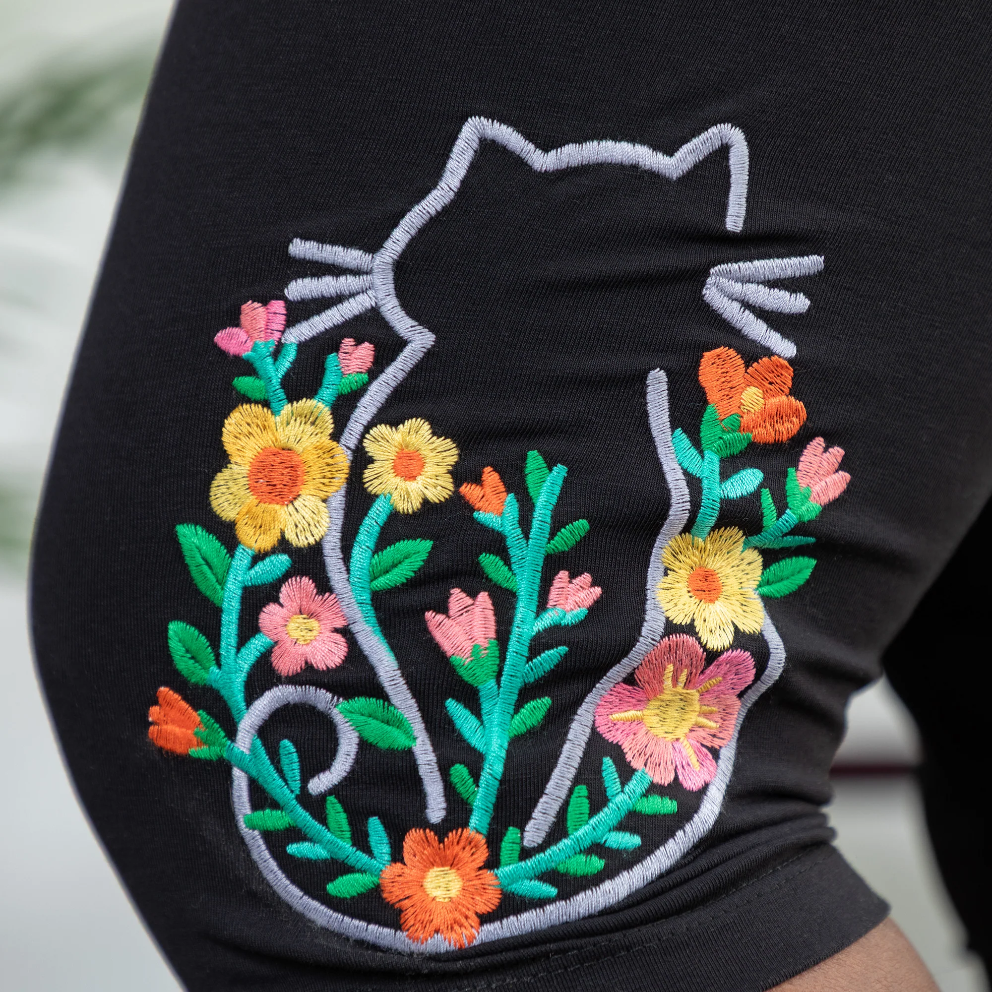 Embroidered Stretch Capris - Image 8