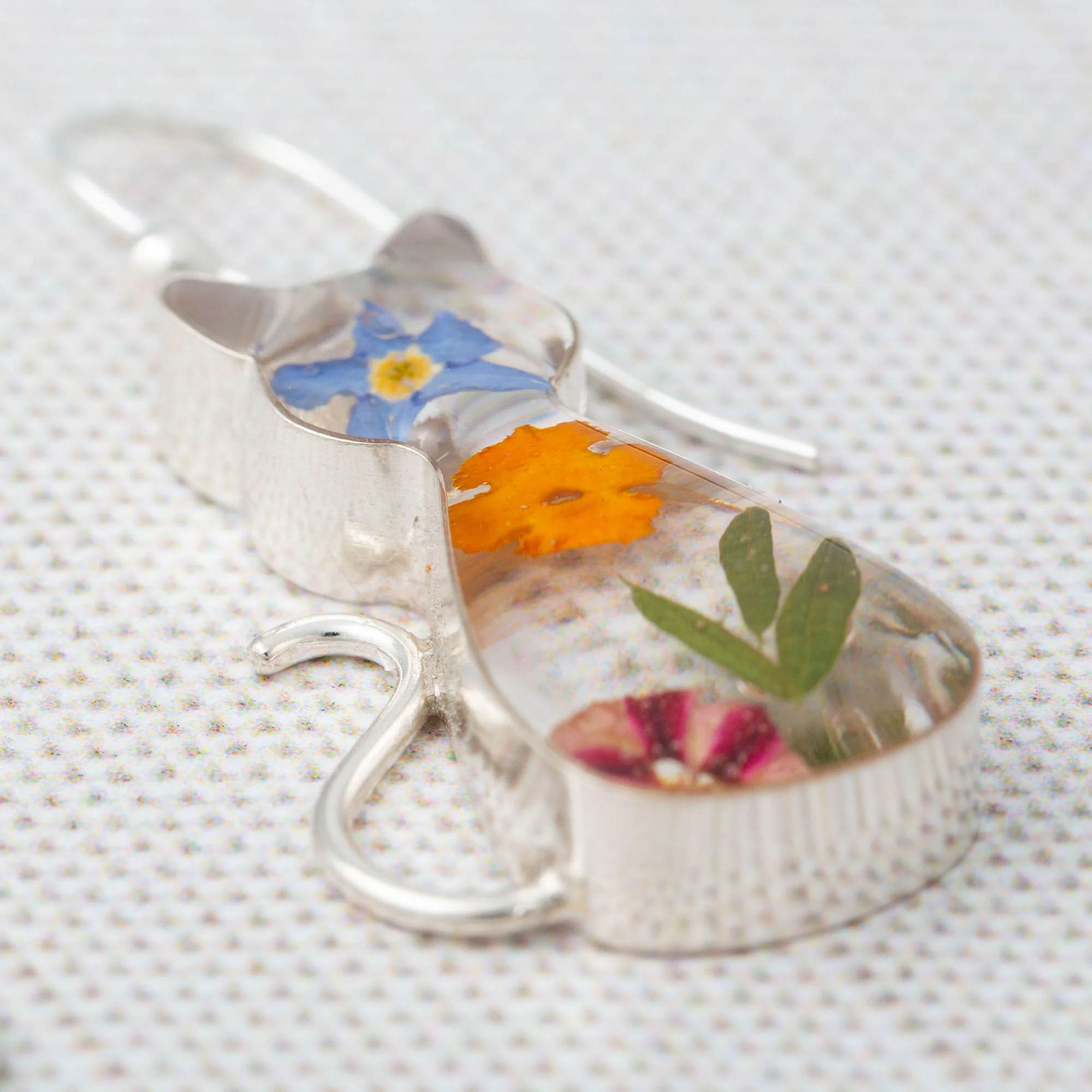 Real Flowers & Sterling Cat Earrings - Image 3