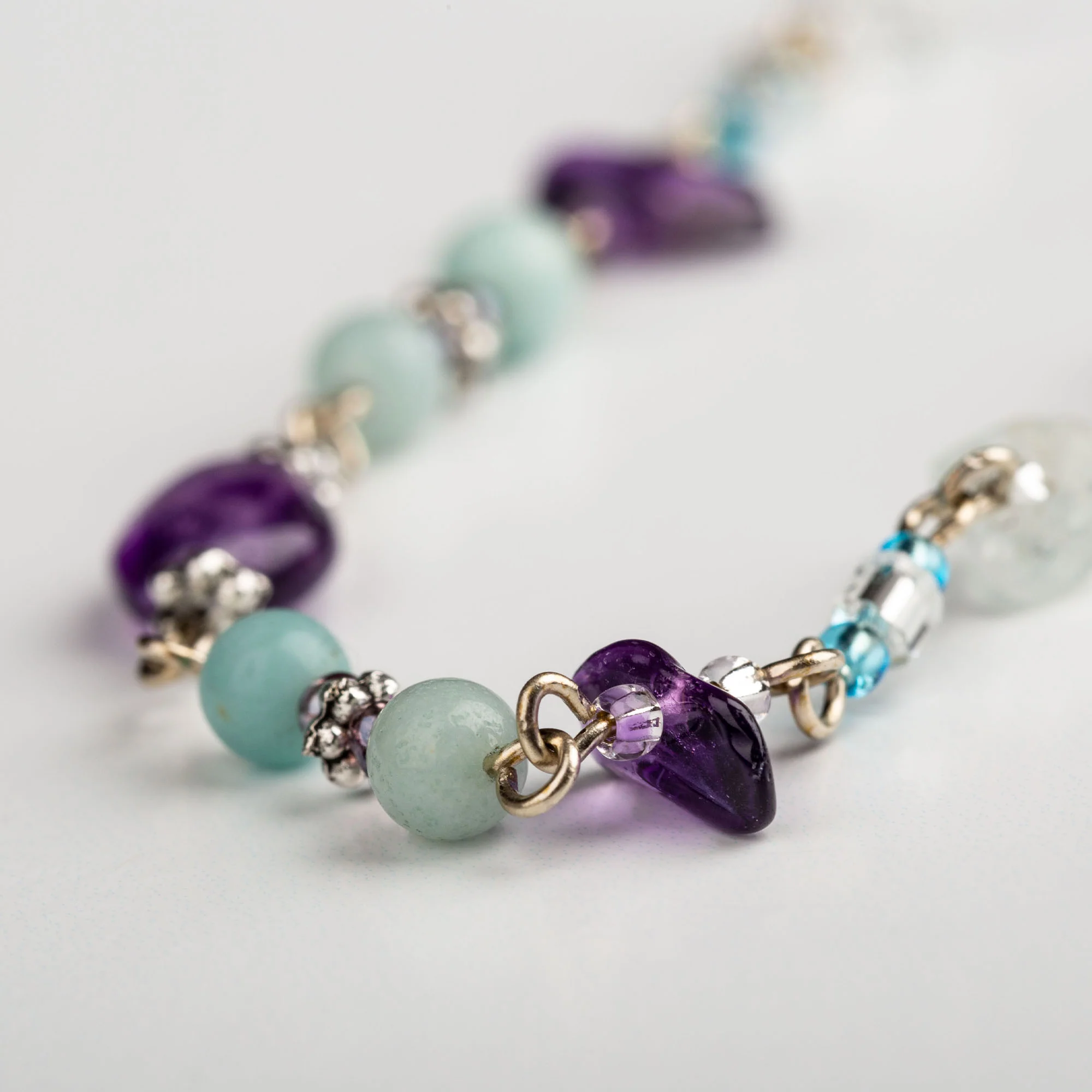 Dangling Gemstones Hand Beaded Anklet - Image 11