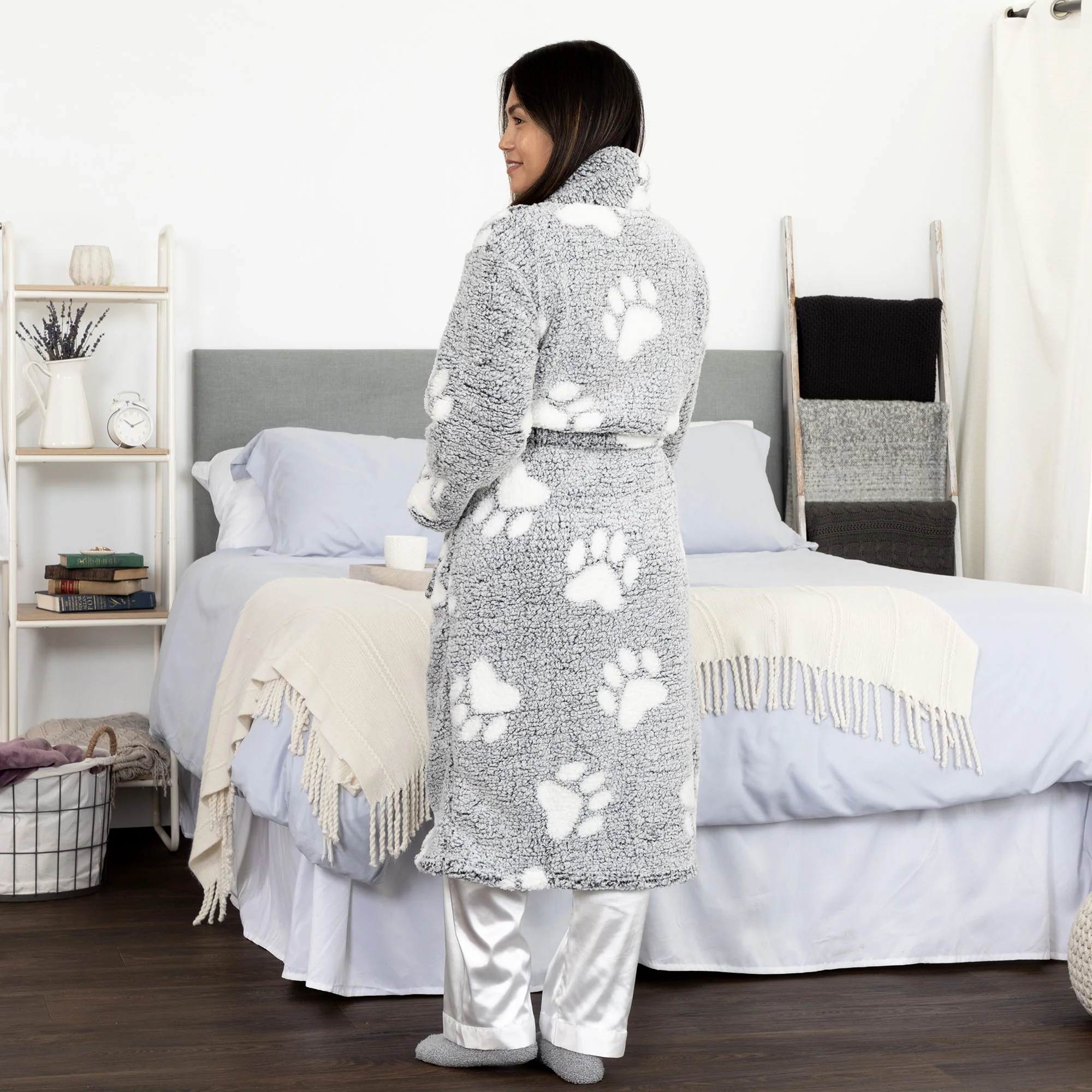Prints of Paws Plush Sherpa Fleece Robe - Image 6