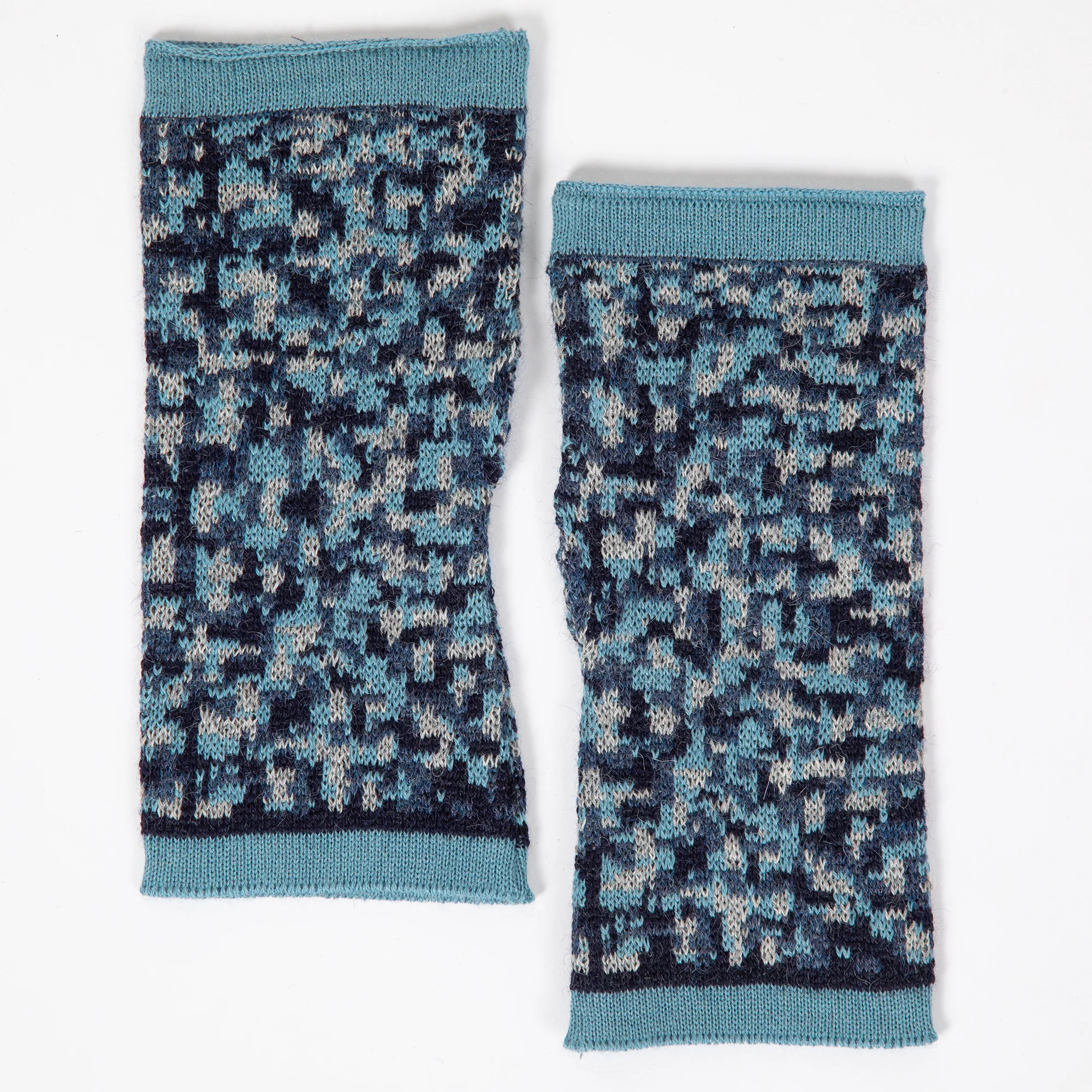 Small Squares Baby Alpaca Fingerless Mittens - Image 13