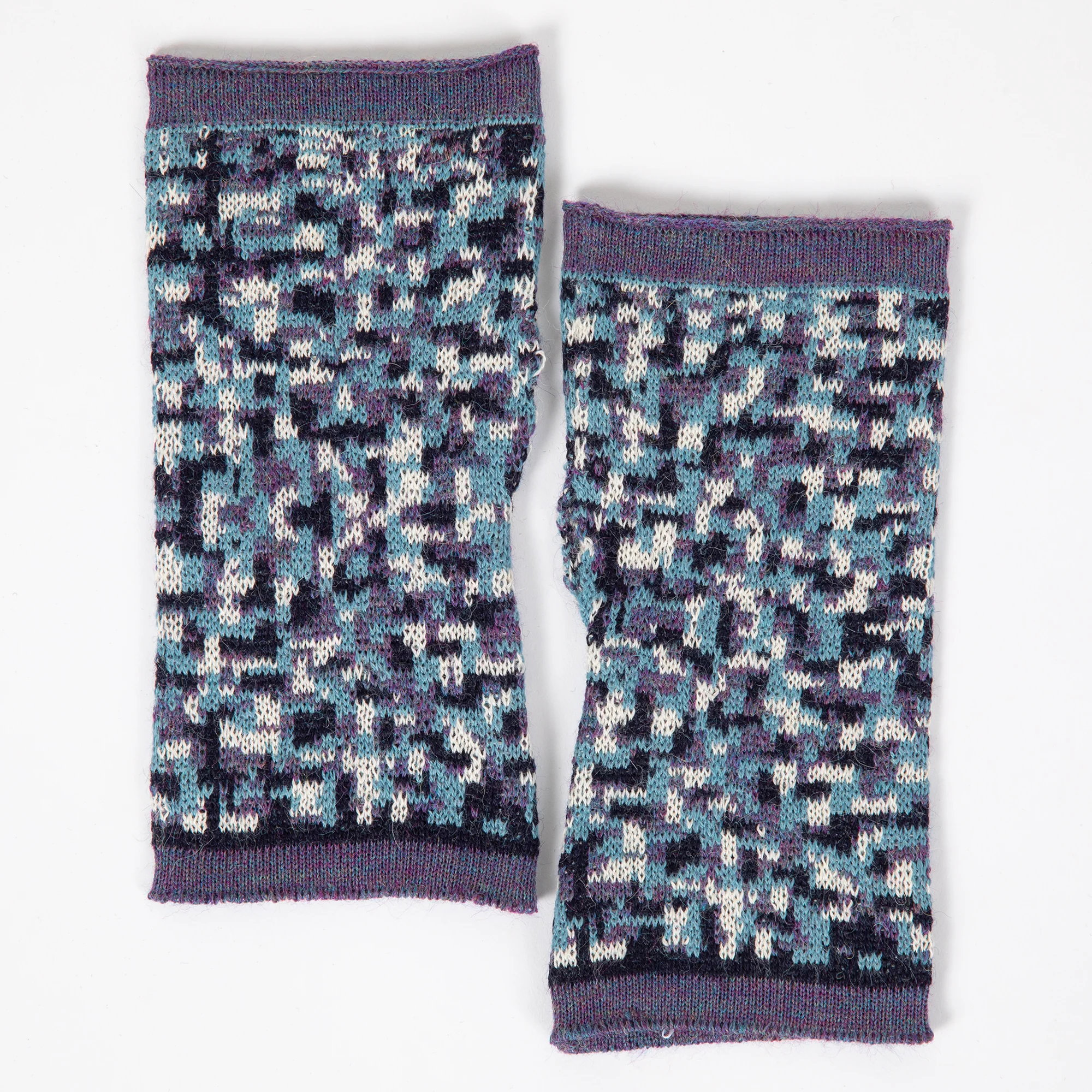 Small Squares Baby Alpaca Fingerless Mittens - Image 14
