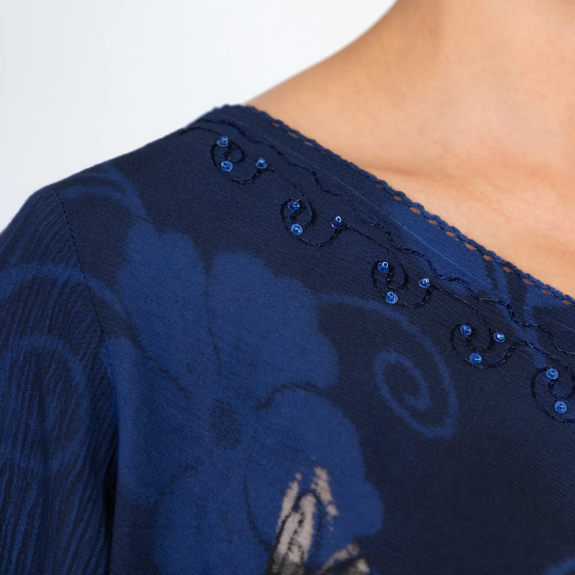 Dragonfly Dance Long Sleeve Tunic - Image 2
