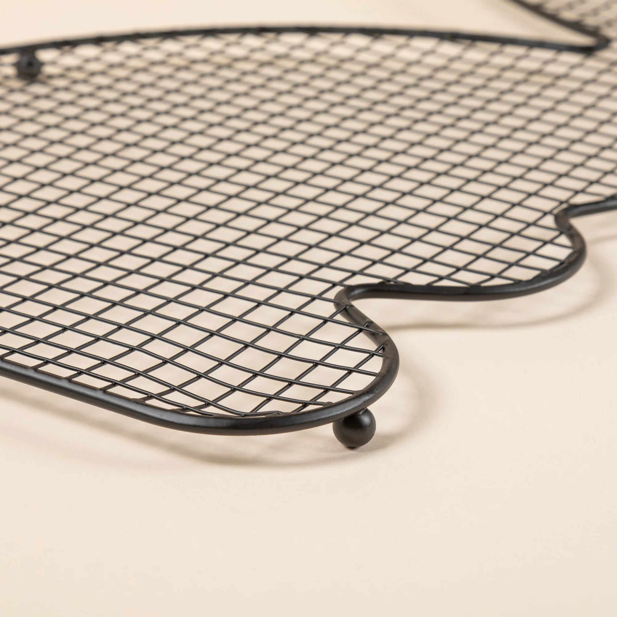 Pet Shaped Cooling Rack - Image 3