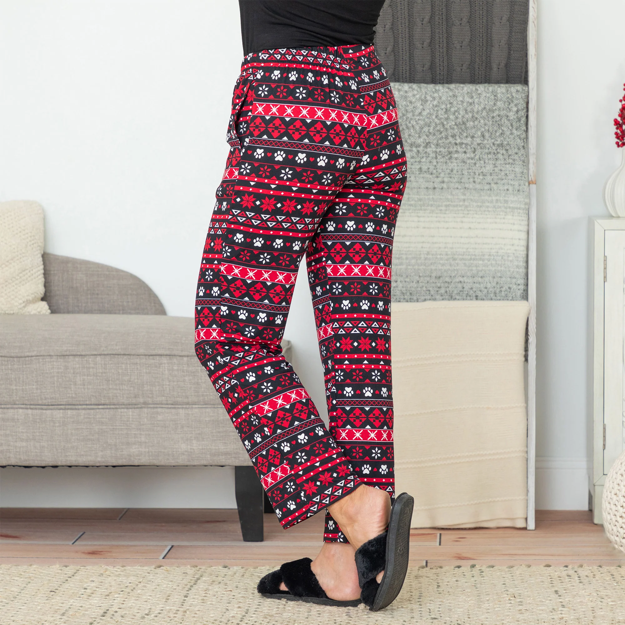 Soft Touch Traditional Nordic Paws Pajama Separates - Image 9
