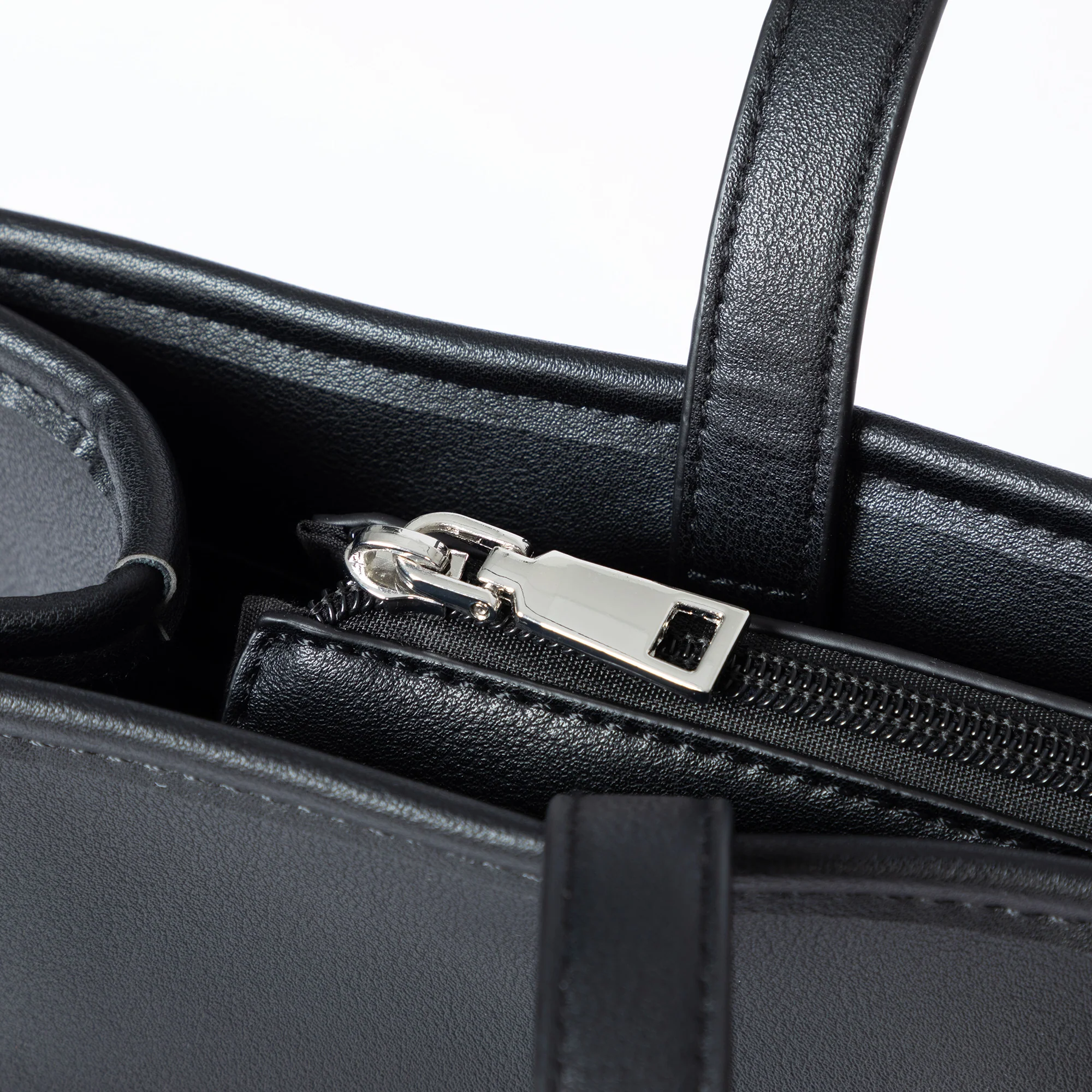 Buffalo Check Paw Print Handbag - Image 8