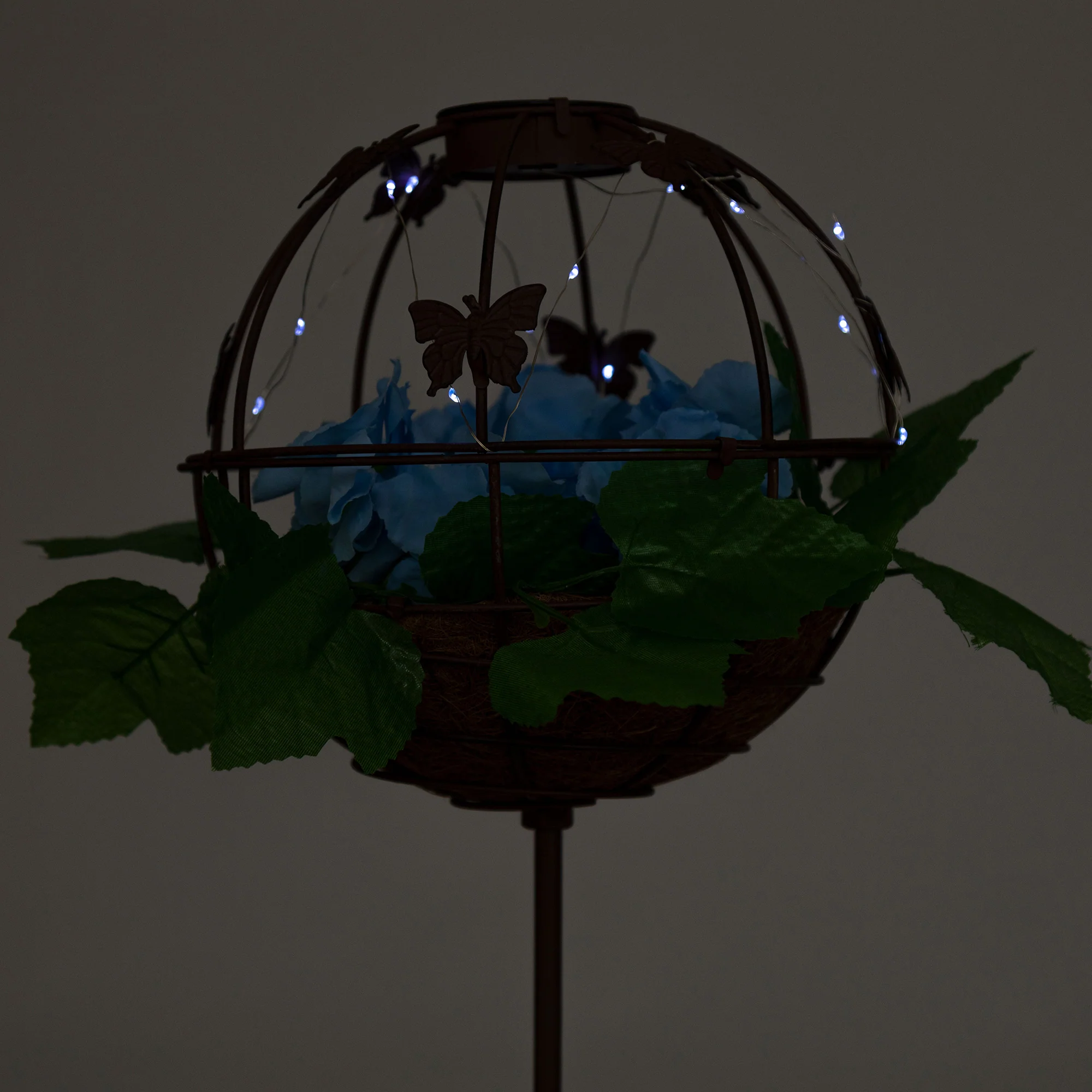 Garden Sphere Solar Planter - Image 16