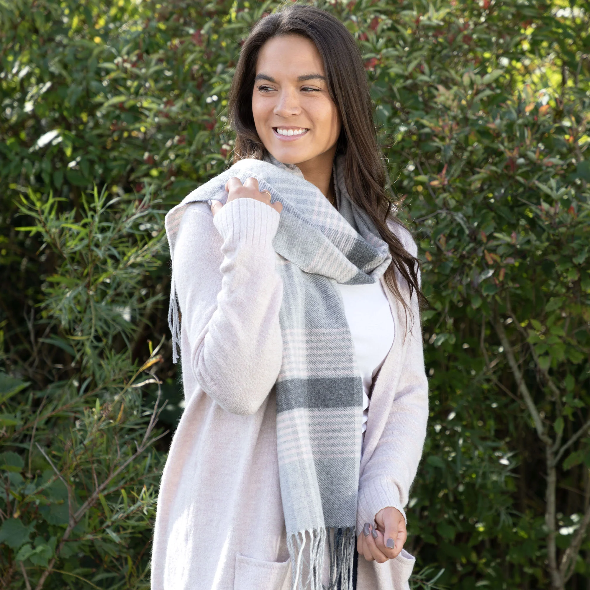 Ukrainian Merino Wool & Cashmere Plaid Scarf - Image 4