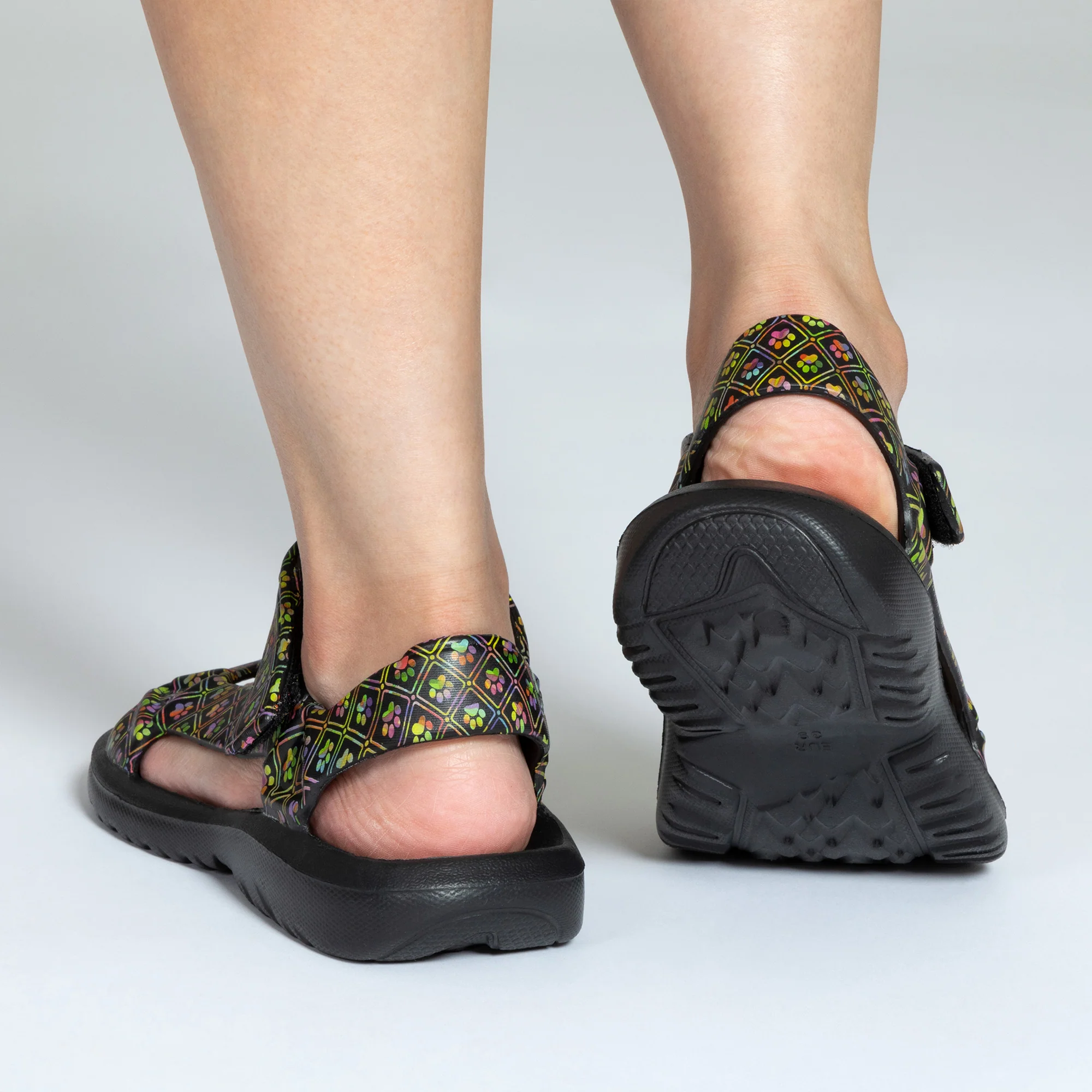 Paw Print Lightweight Anywhere Sandals - Image 9