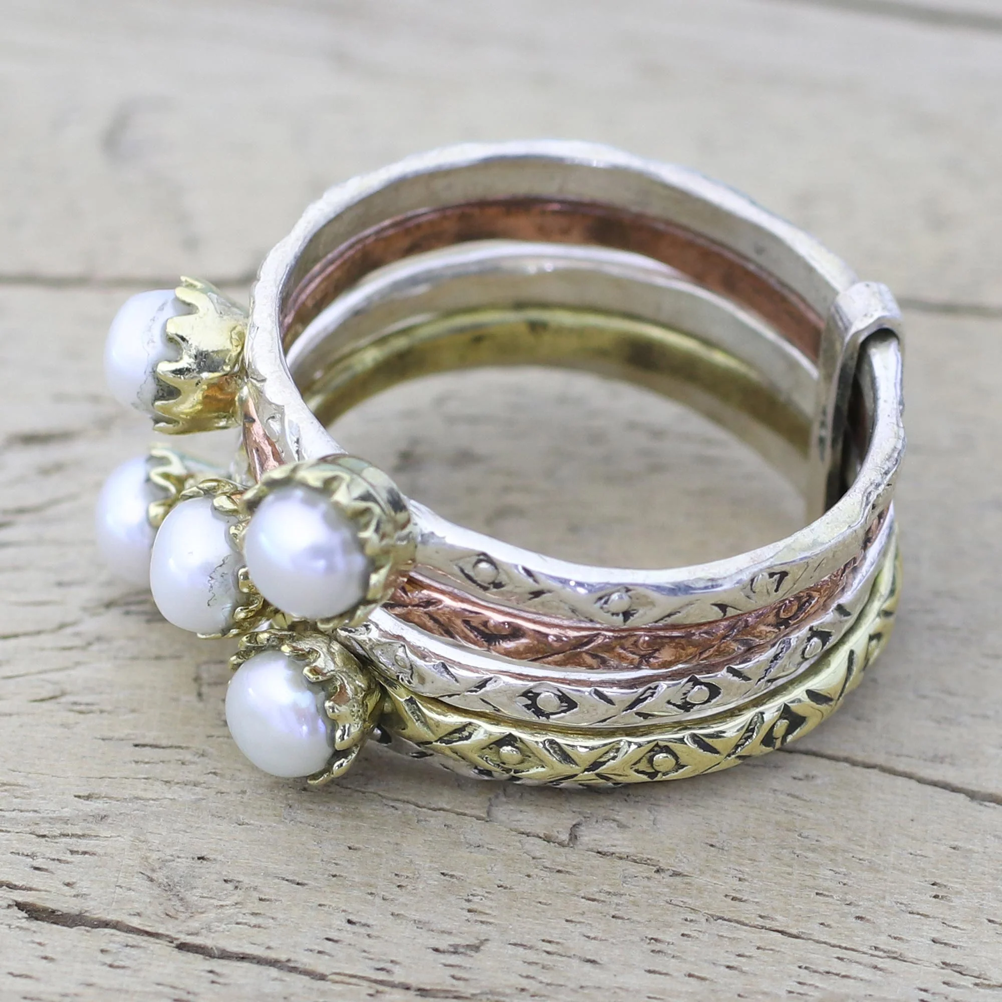 Alluring Globes in White Cultured Pearl and Sterling Silver Ring from India - Image 3