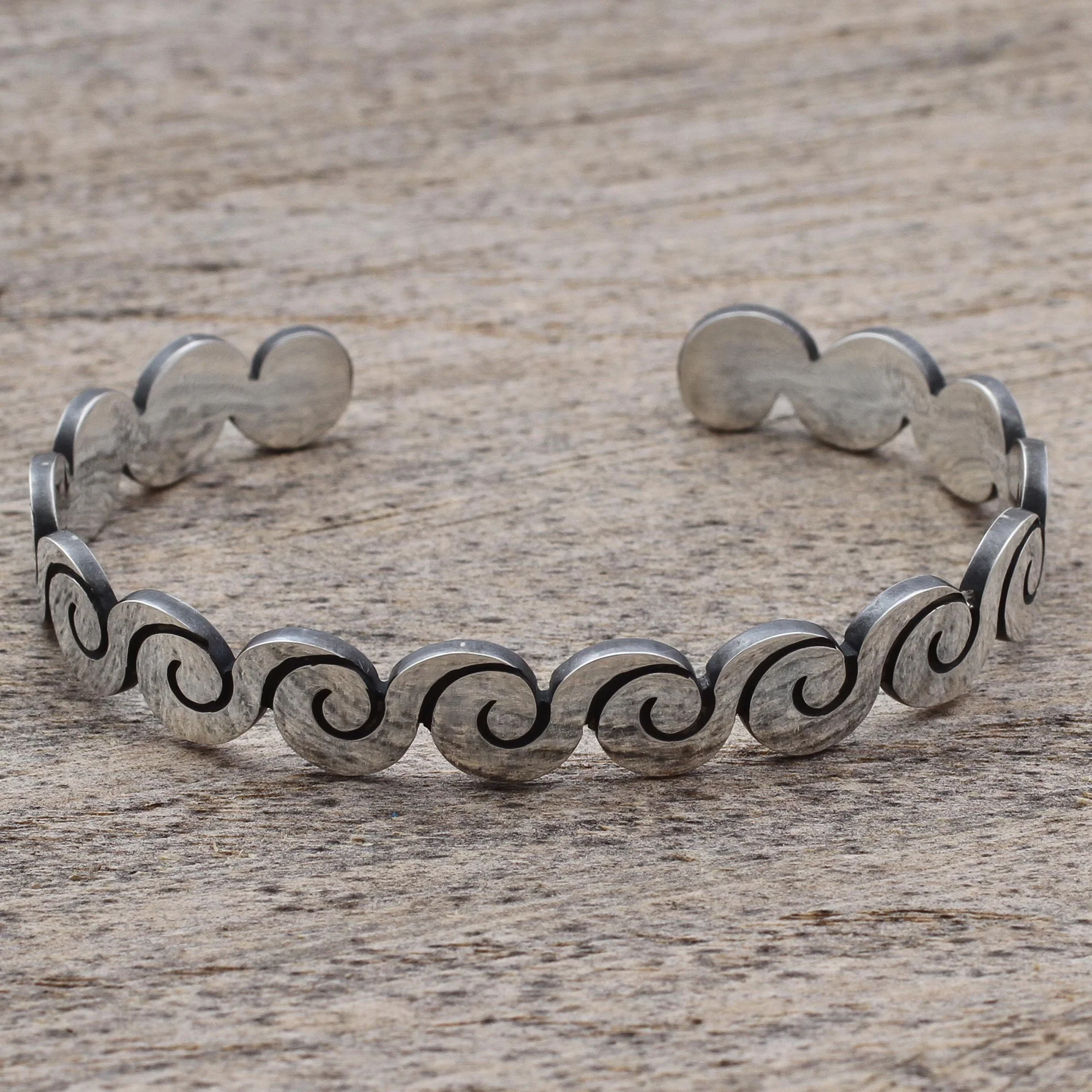 Aztec Waves Silver Cuff Bracelet - Image 3