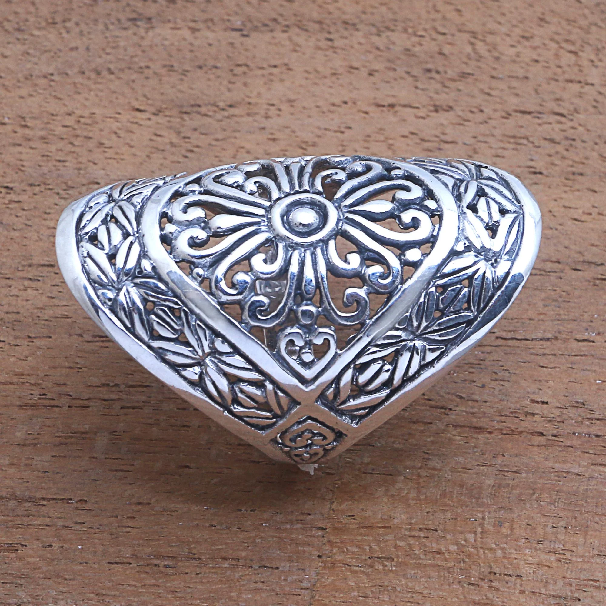 Bamboo Elegance Bamboo Leaf Sterling Silver Cocktail Ring from Bali - Image 3