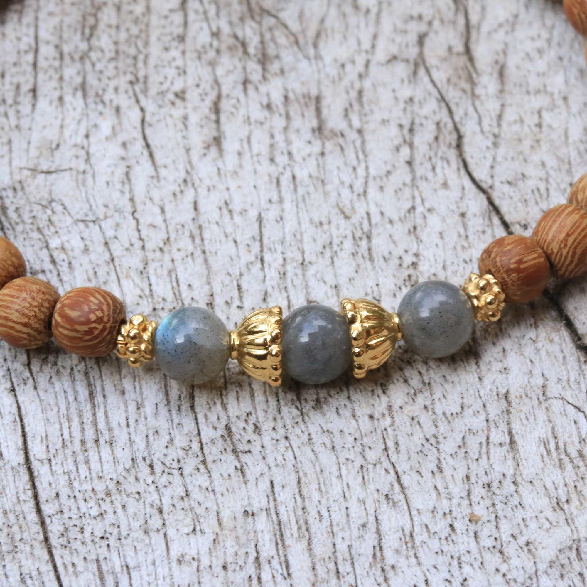 Batuan Harmony Coconut Wood and Labradorite Beaded Stretch Bracelet - Image 4