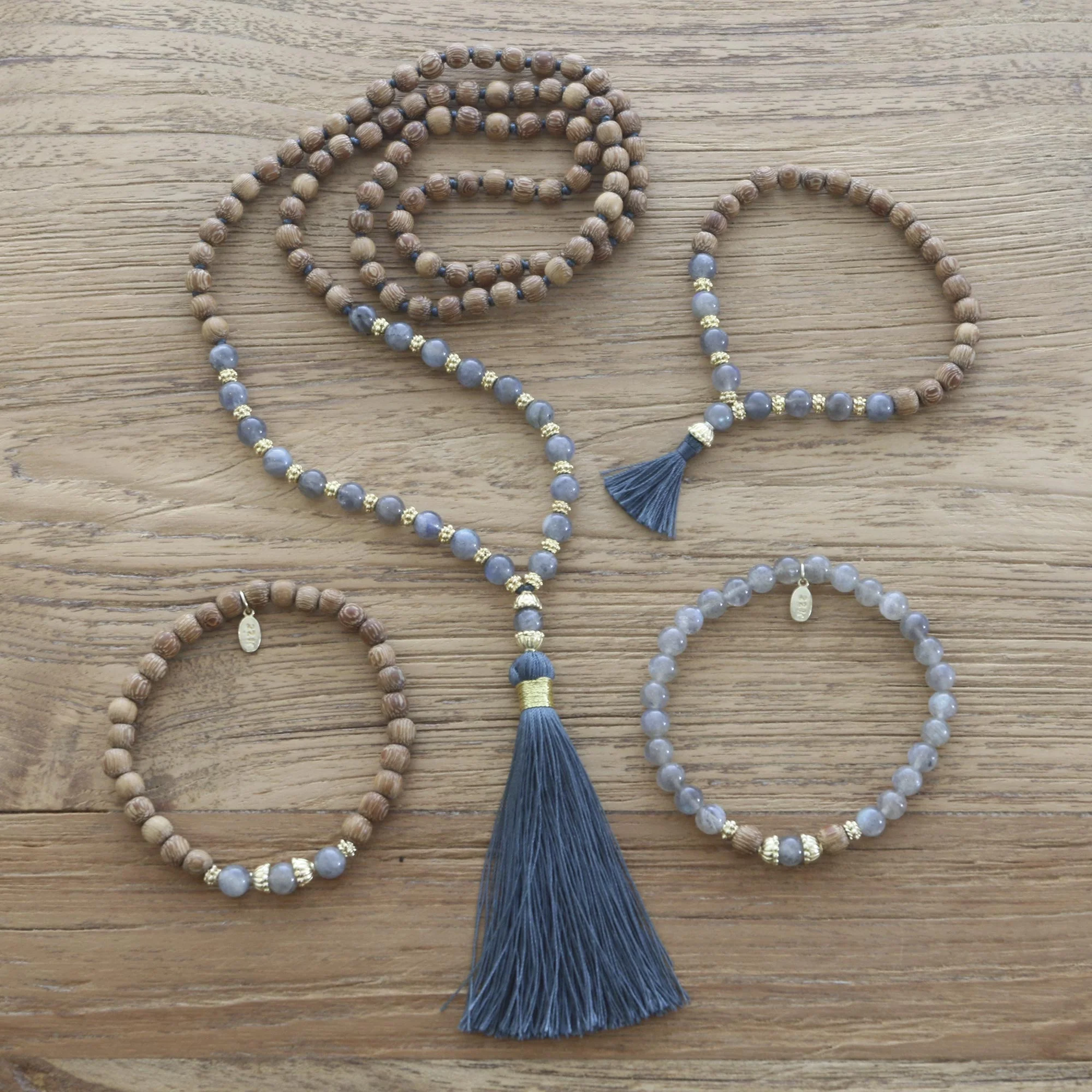 Batuan Harmony Coconut Wood and Labradorite Beaded Stretch Bracelet - Image 5