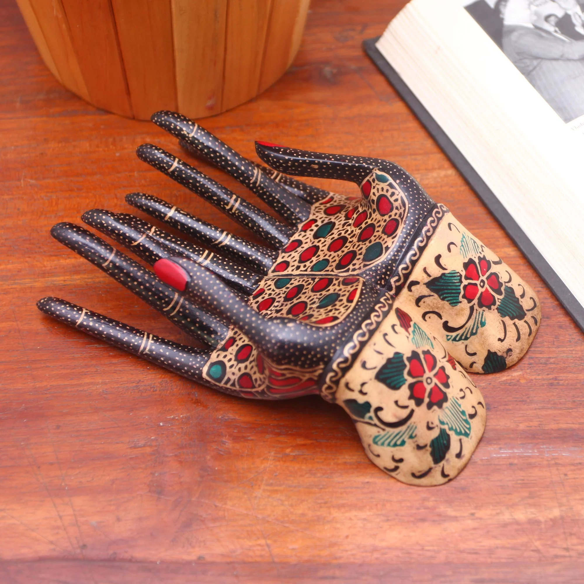 Beautiful Hands Floral Batik Wood Ring Holder from Java - Image 3