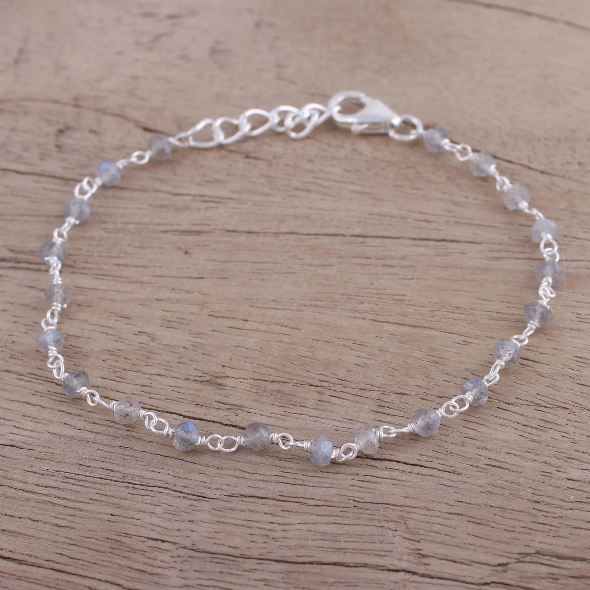 Beautiful Saga Handmade Adjustable Labradorite Link Bracelet from India - Image 3