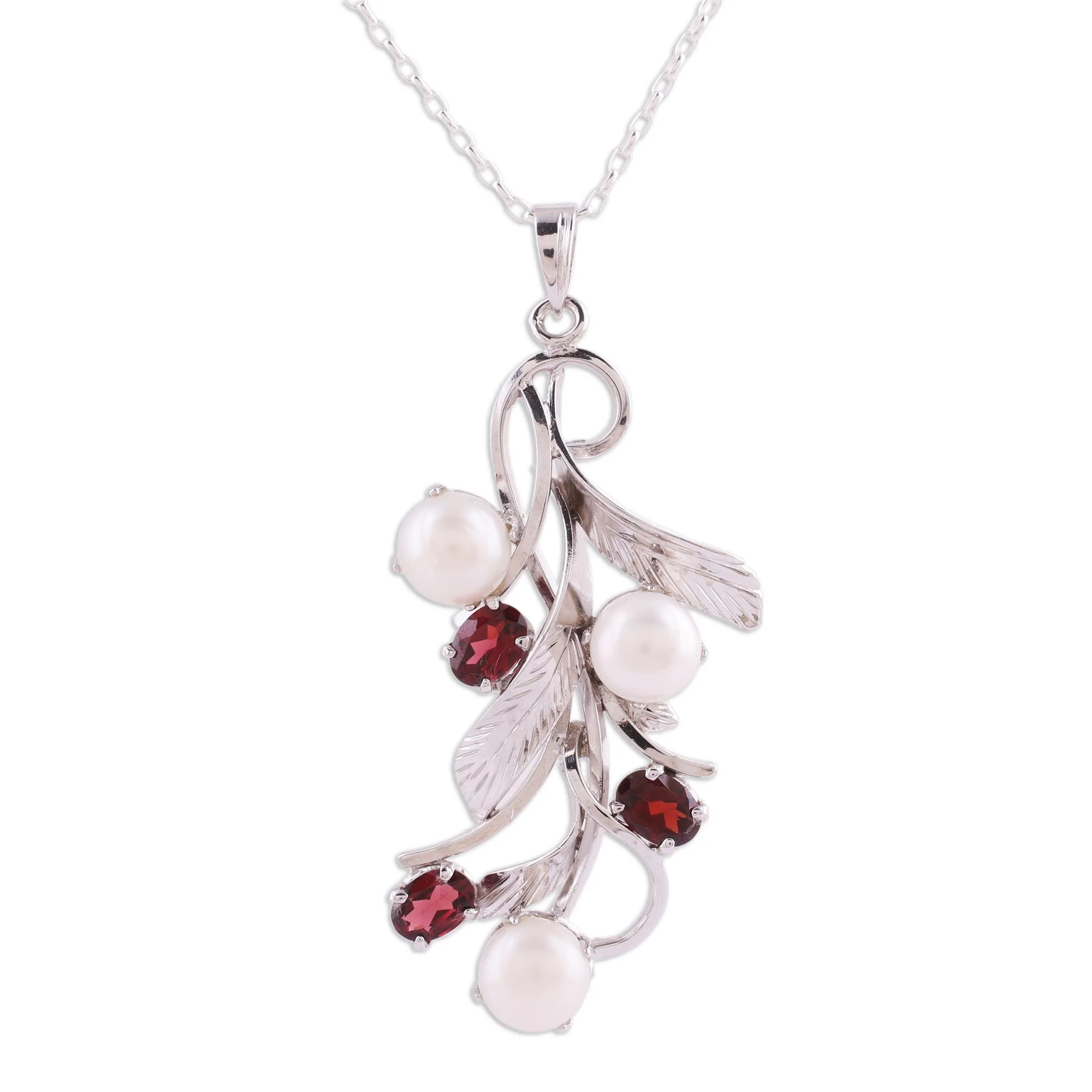 Blissful Nature Cultured Pearl and Faceted Garnet Necklace from India - Image 2