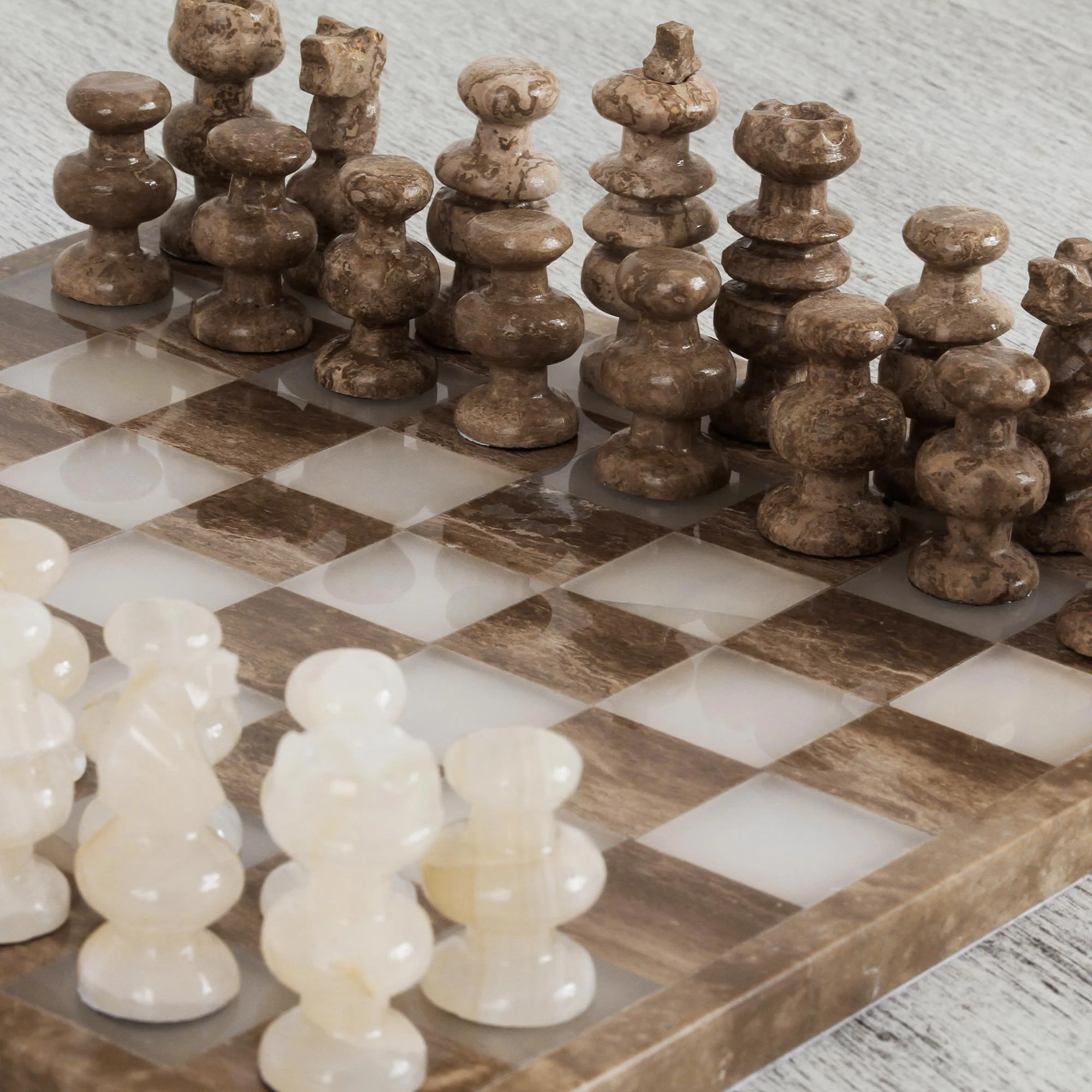 Brown and Ivory Onyx and Marble Chess Set Crafted in Mexico - Image 4