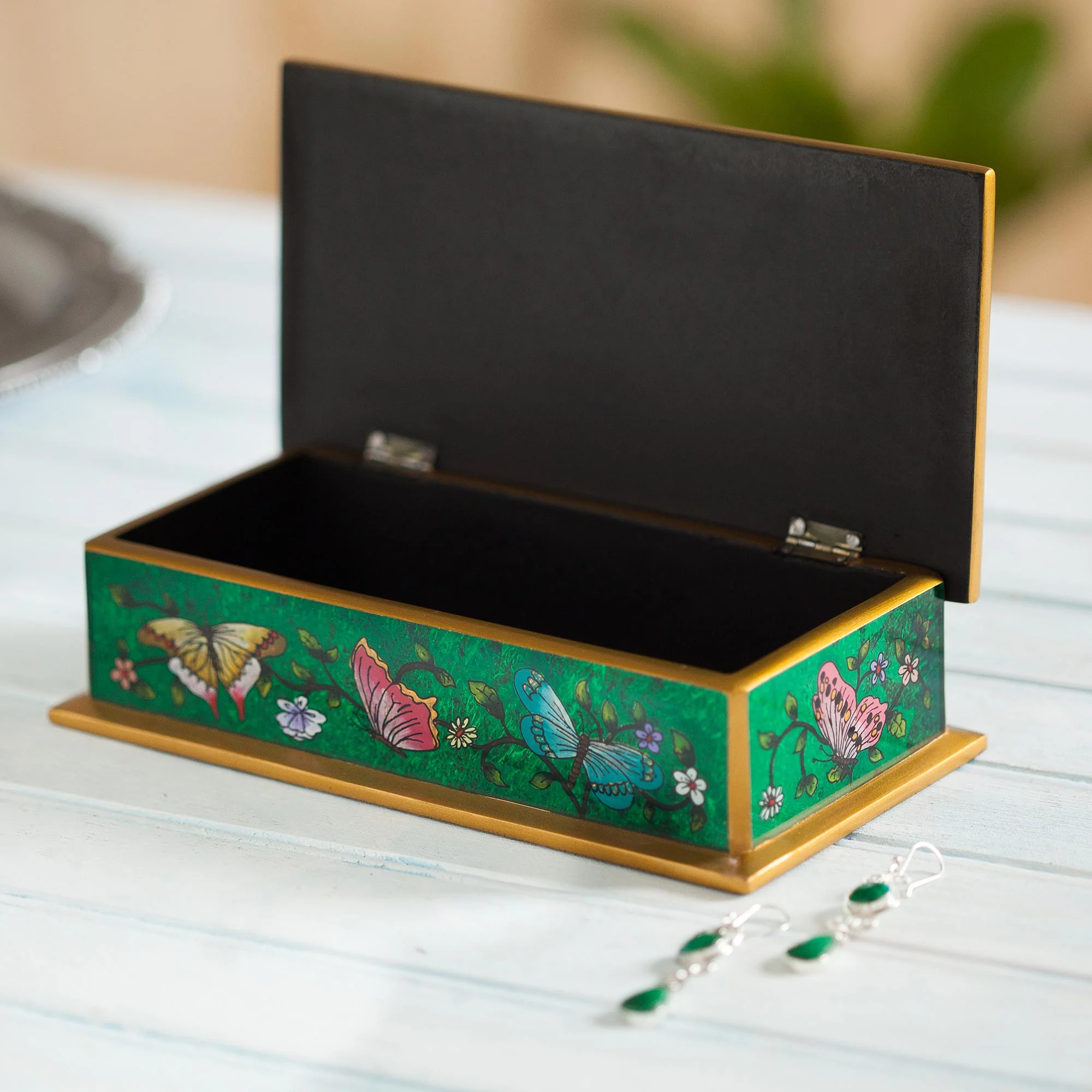 Butterfly Jubilee In Emerald Glass & Wood Box - Image 3