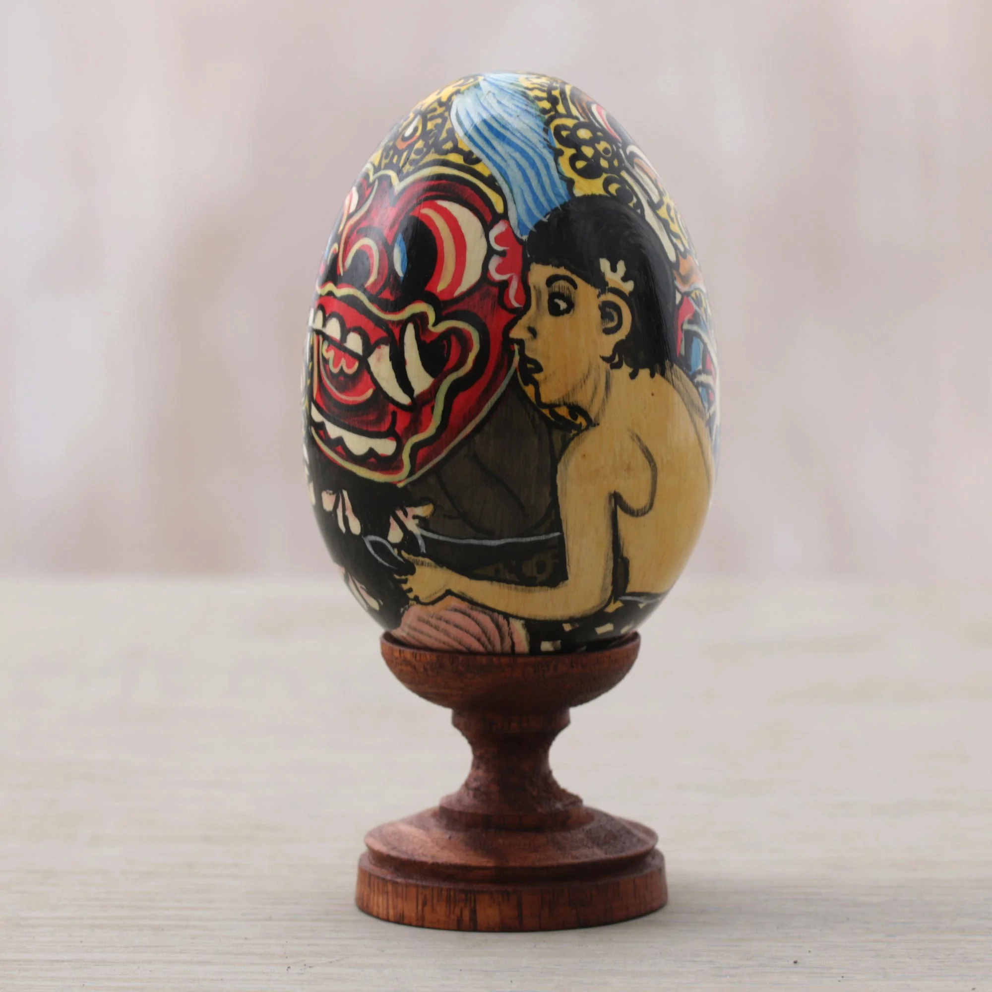 Calon Arang Egg-Shaped Albesia Wood Witch Sculpture from Bali - Image 4