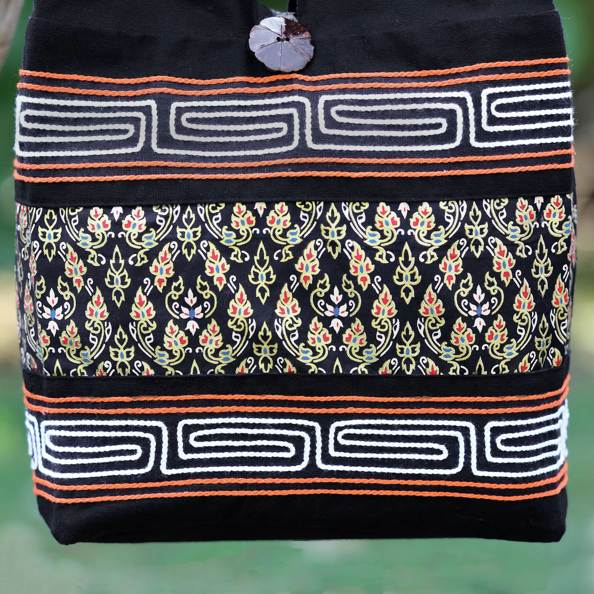 Charming Thai In Black Cotton Blend Shoulder Bag - Image 4
