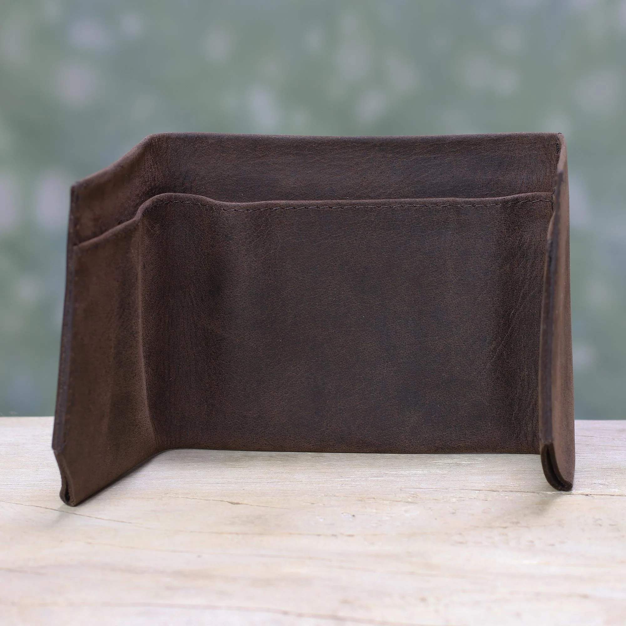 Chestnut Trifold Handcrafted Trifold Chestnut Brown Men's Leather Wallet - Image 3