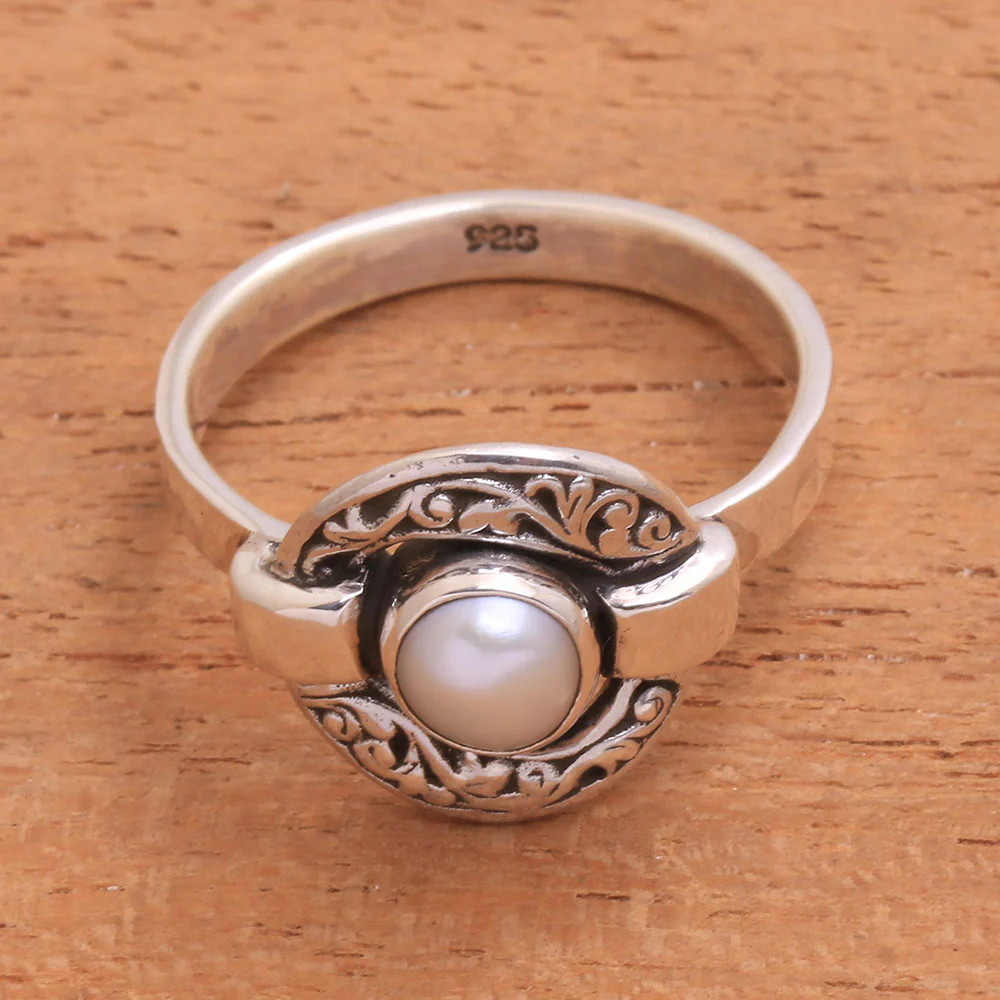 Circular Glow Circular Cultured Pearl Cocktail Ring from Java - Image 4
