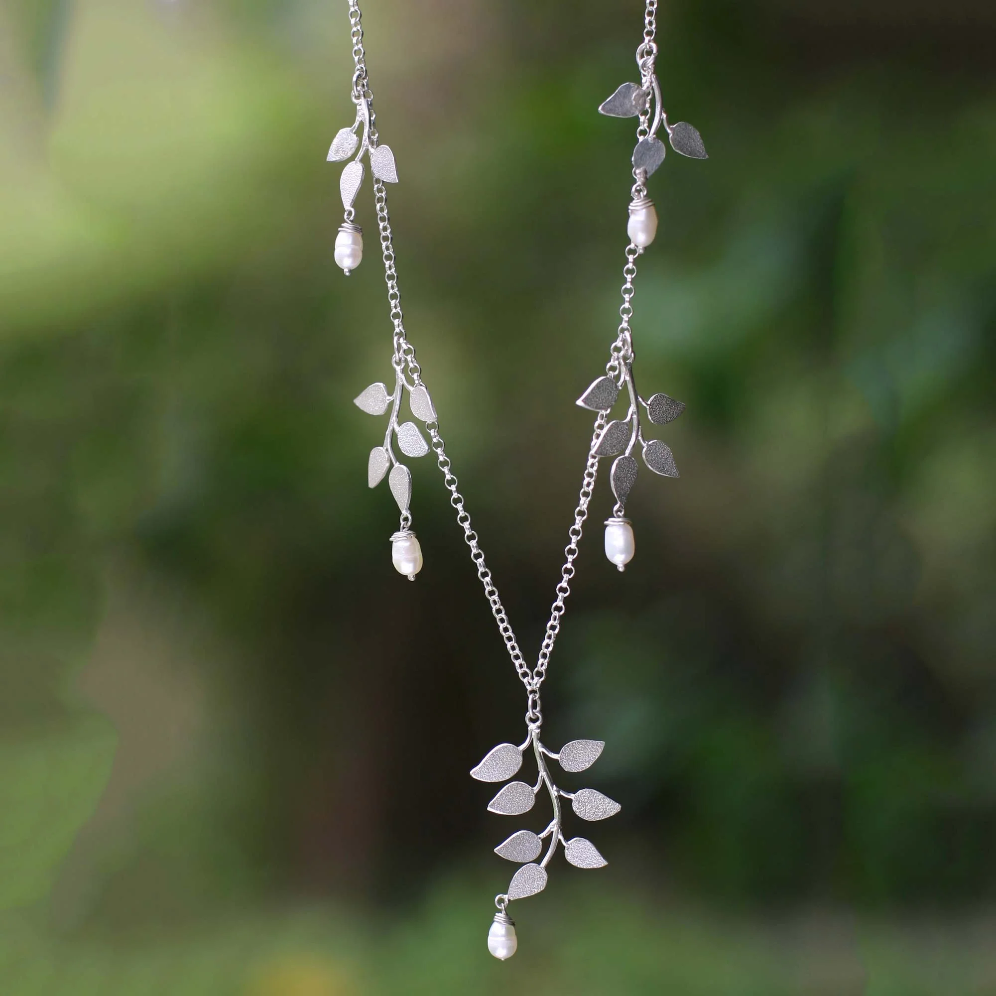 Cloud Forest White Pearl & Silver Necklace - Image 3