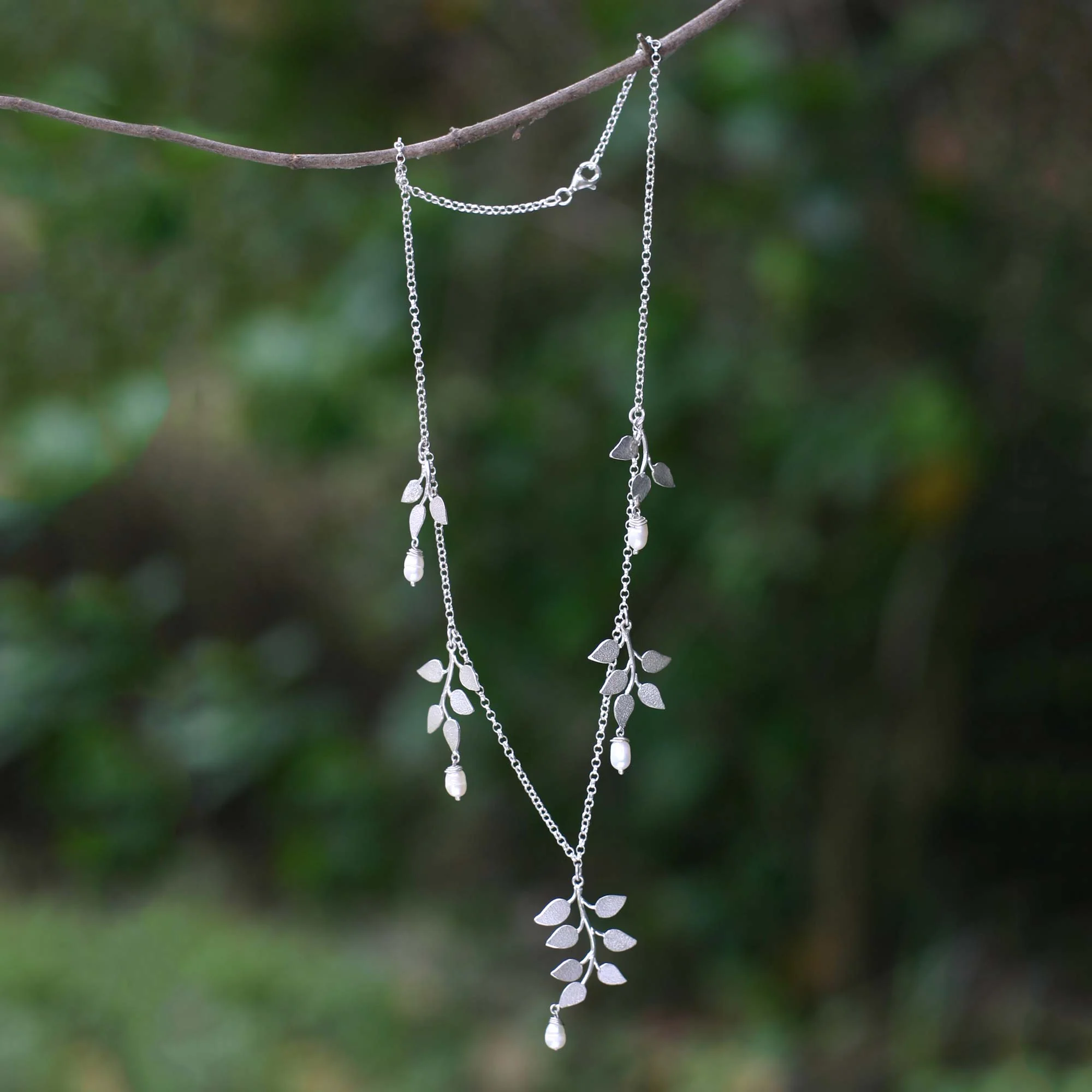 Cloud Forest White Pearl & Silver Necklace - Image 4